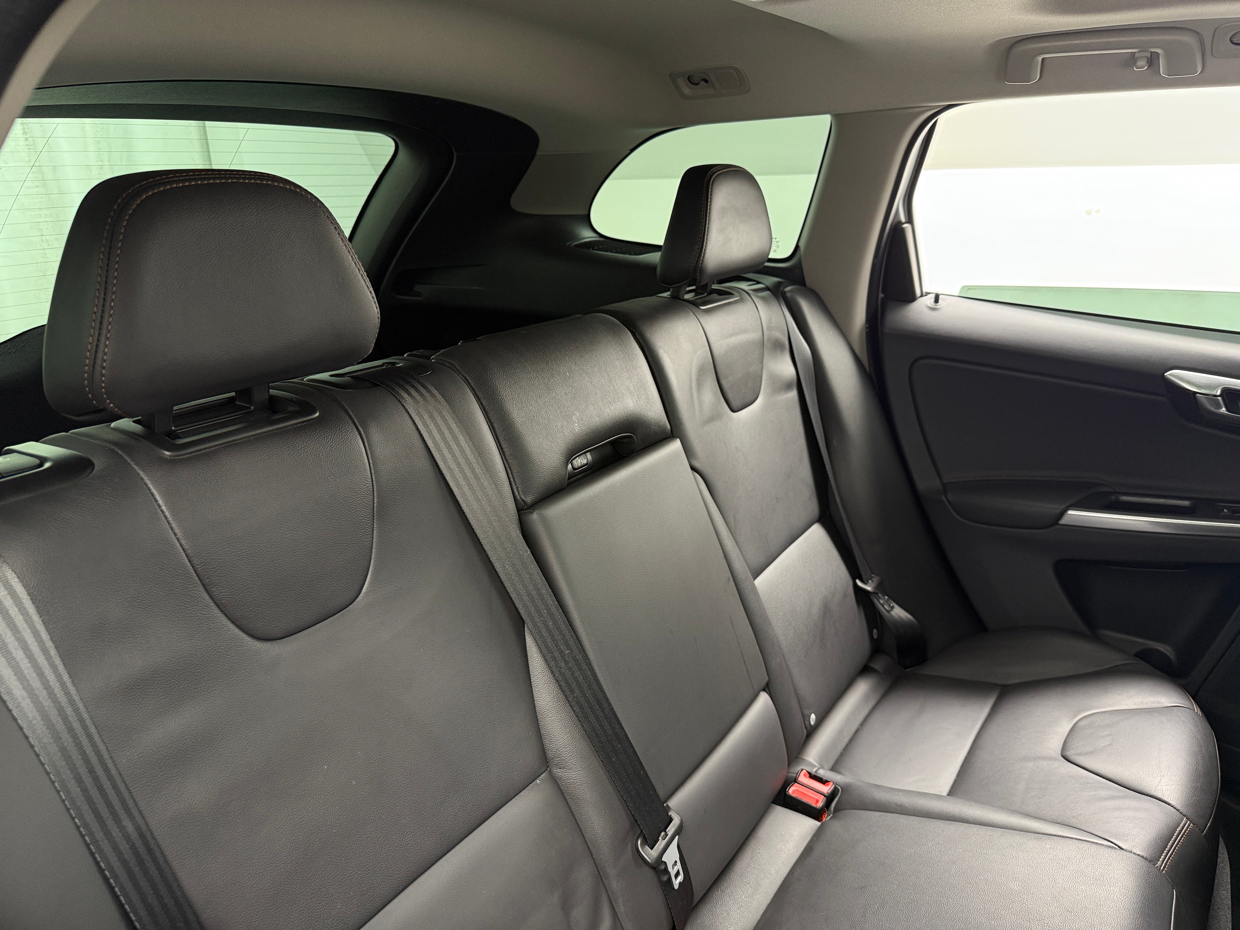 2017 Volvo XC60 T6 Dynamic 5