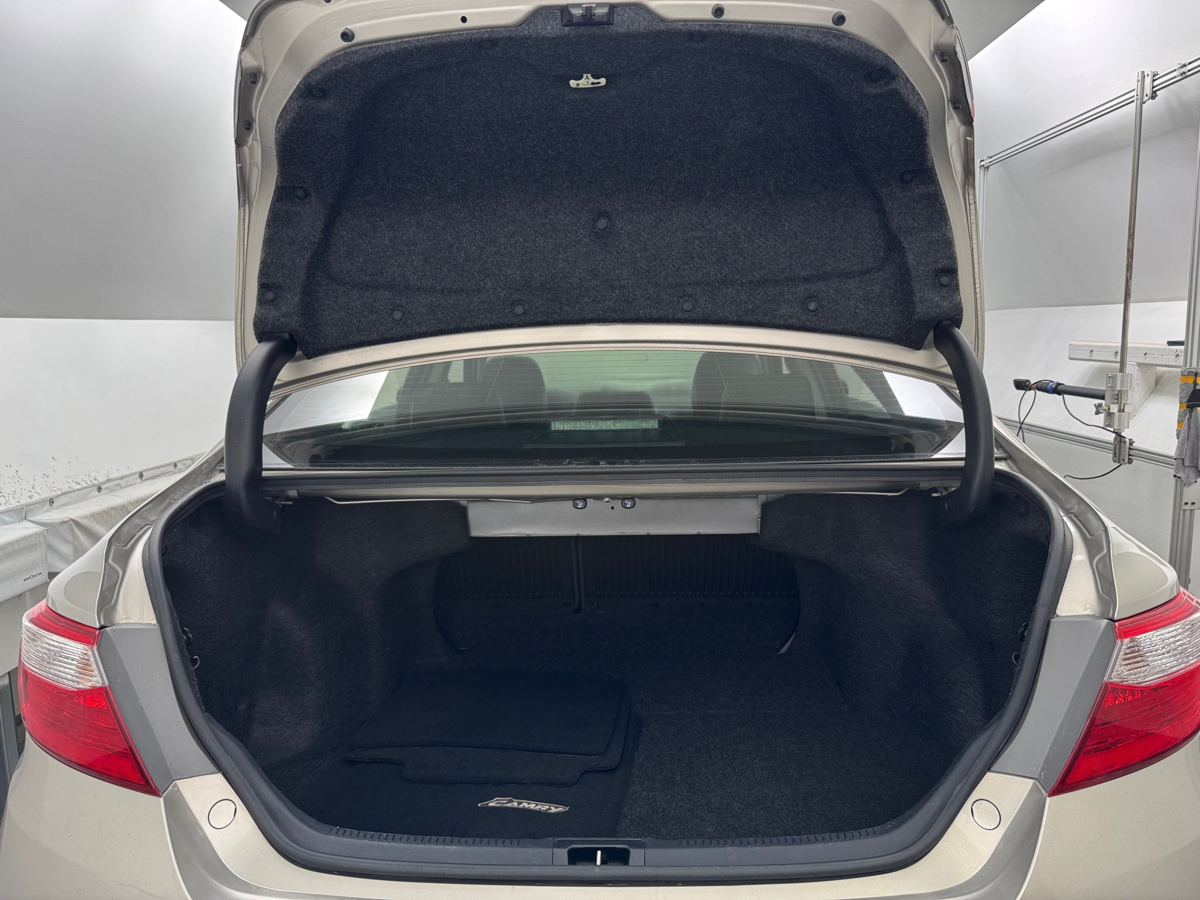 2017 Toyota Camry SE 7