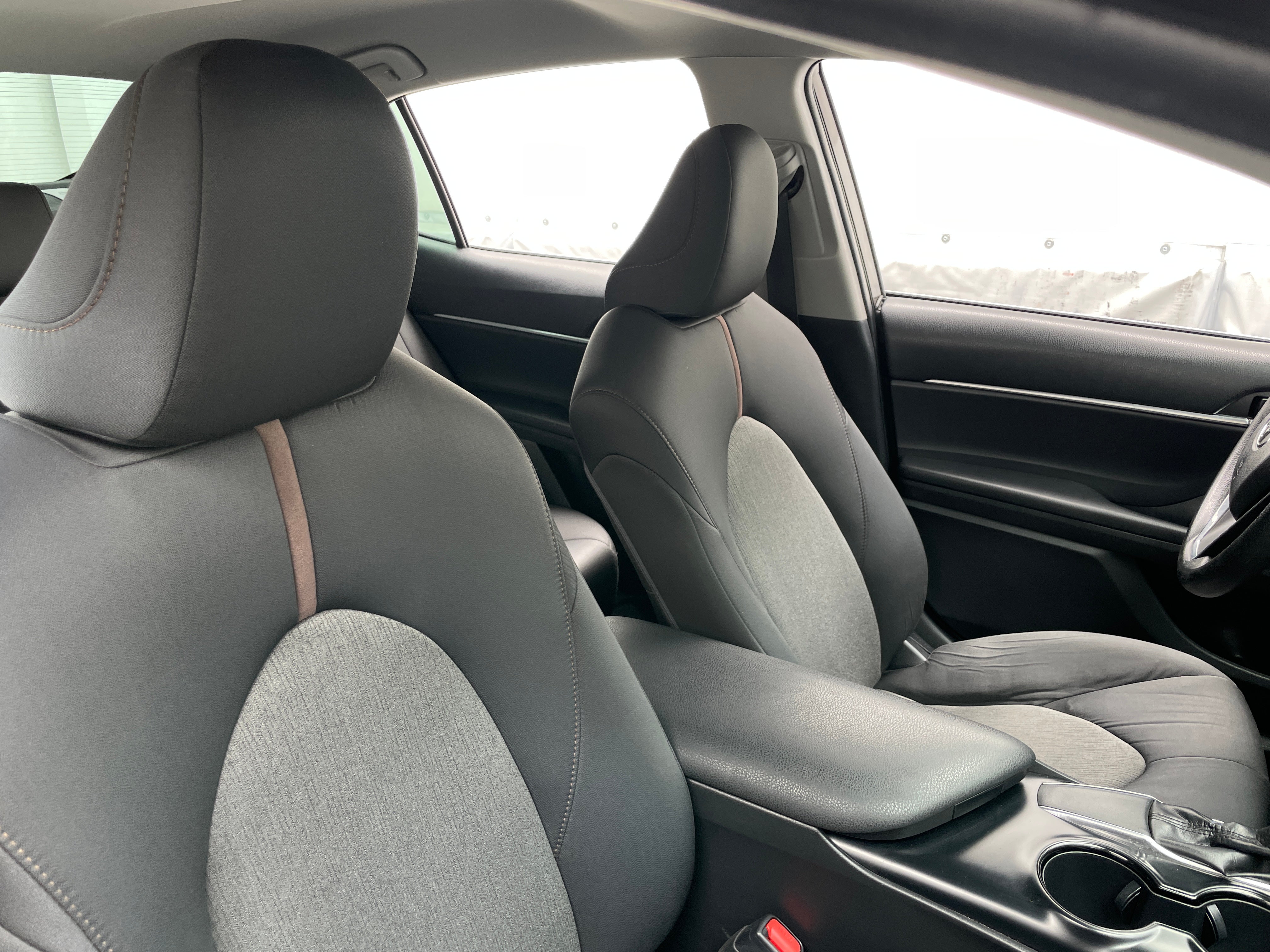 2019 Toyota Camry LE 2