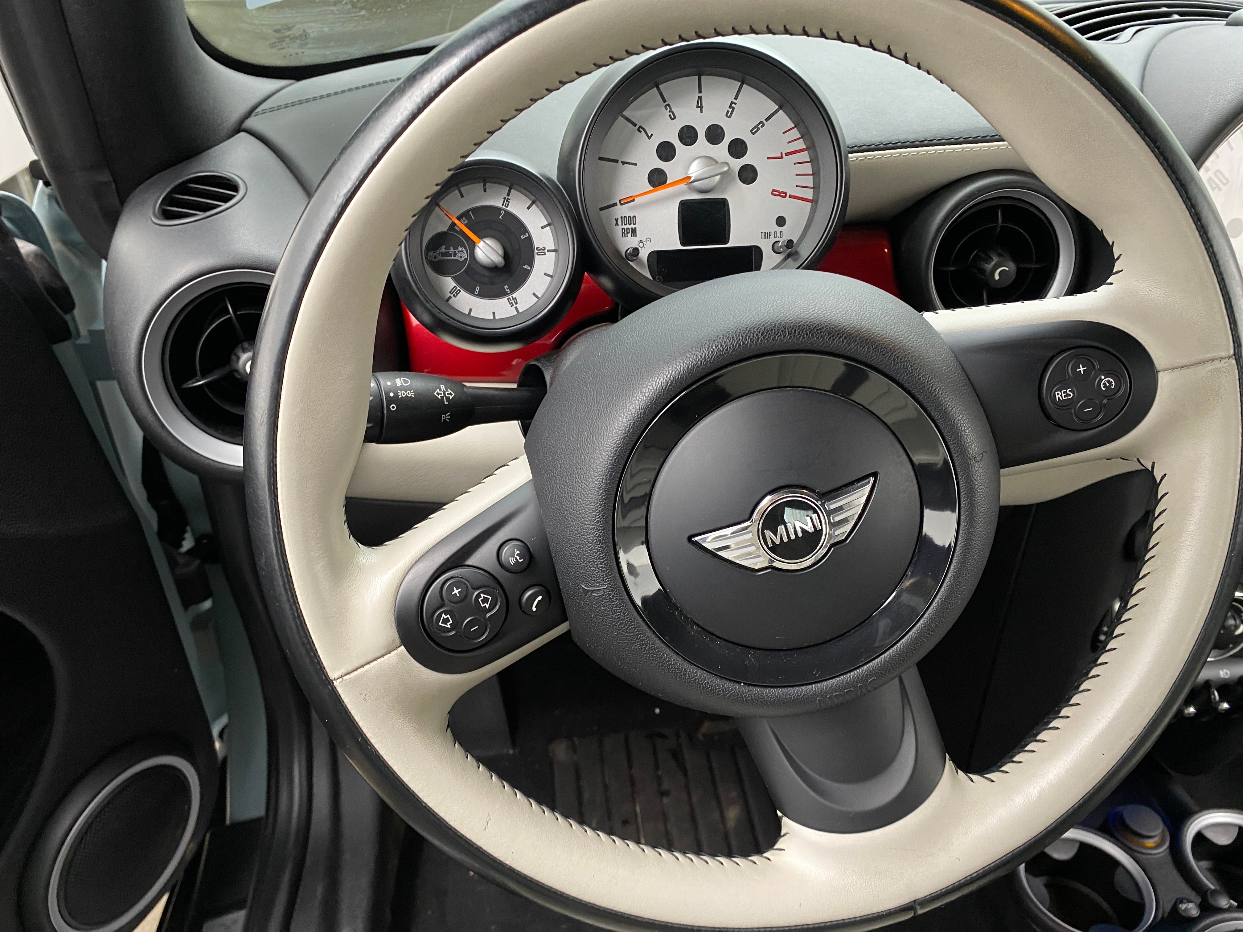 2013 MINI Cooper Convertible S 4