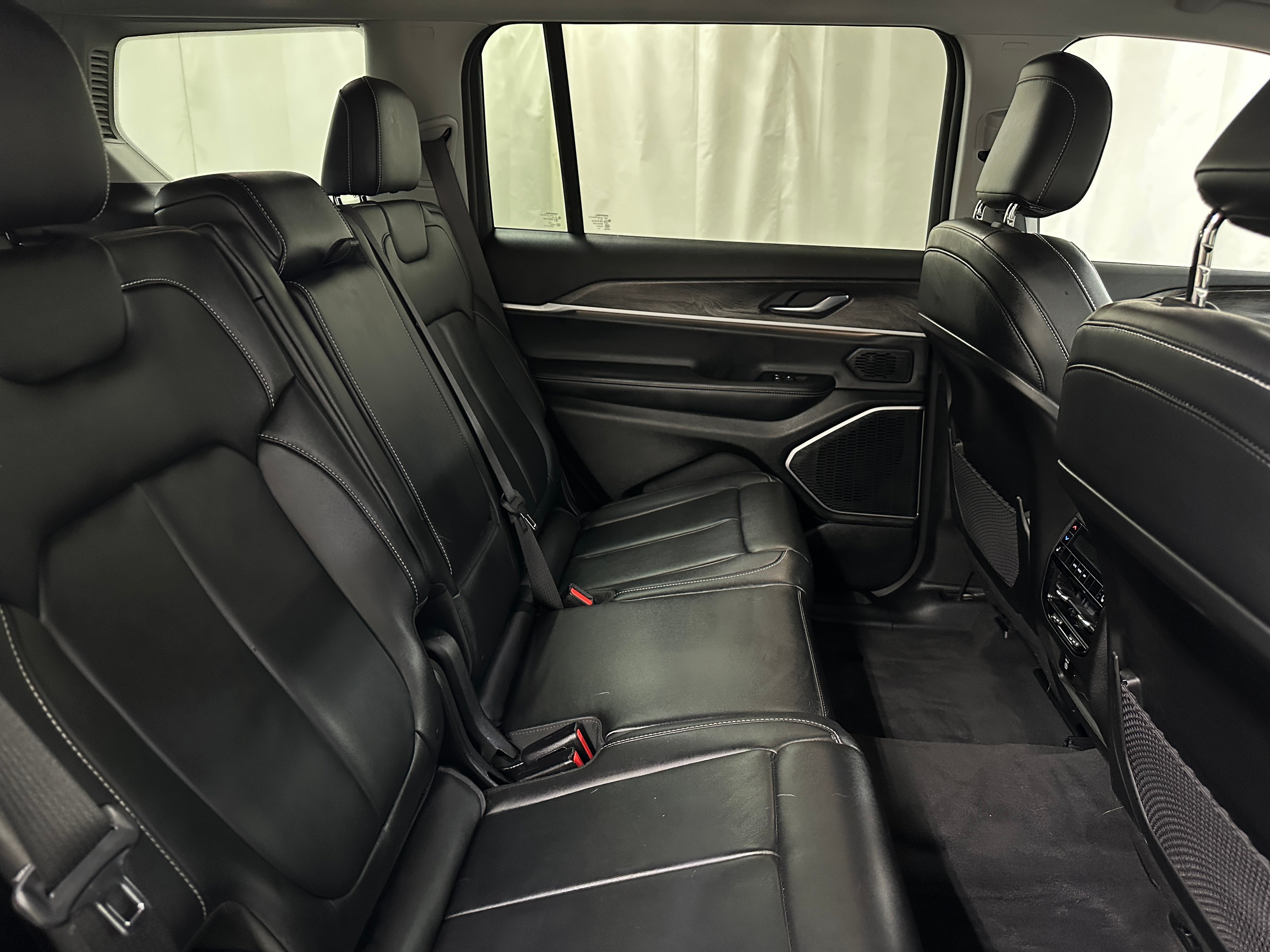 2021 Jeep Grand Cherokee L Limited Edition 5