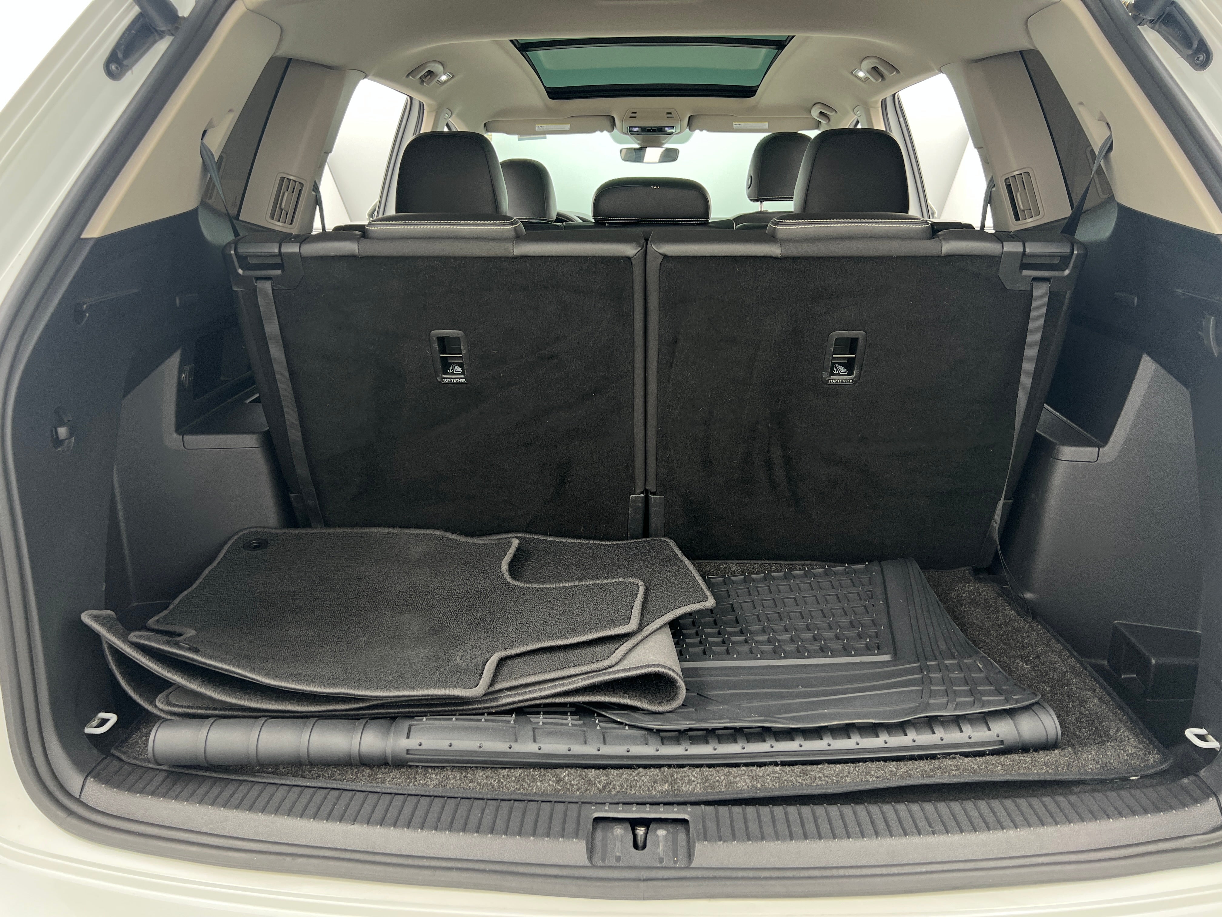 2024 Volkswagen Atlas SE 7