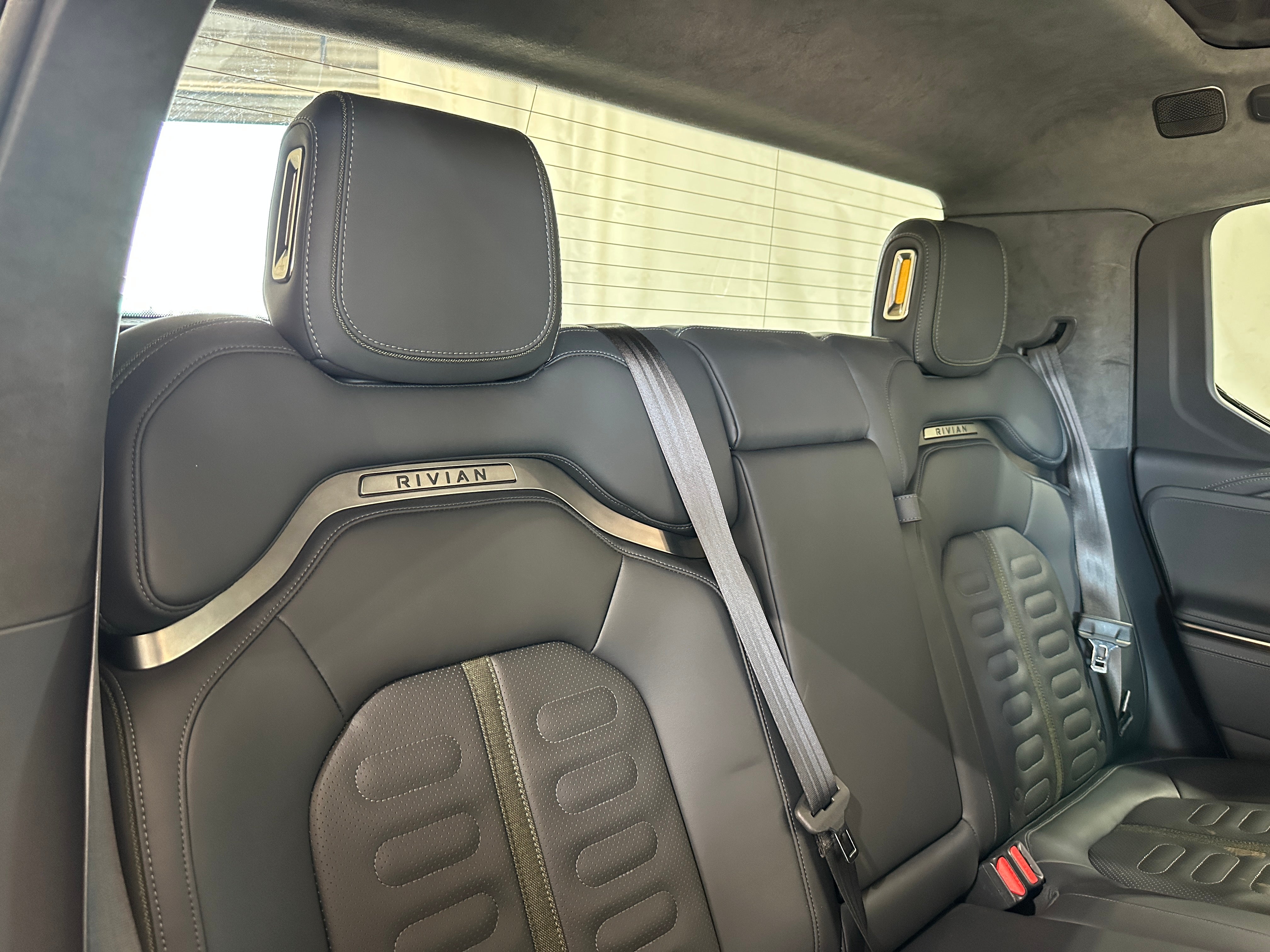 2022 Rivian R1T Adventure 5
