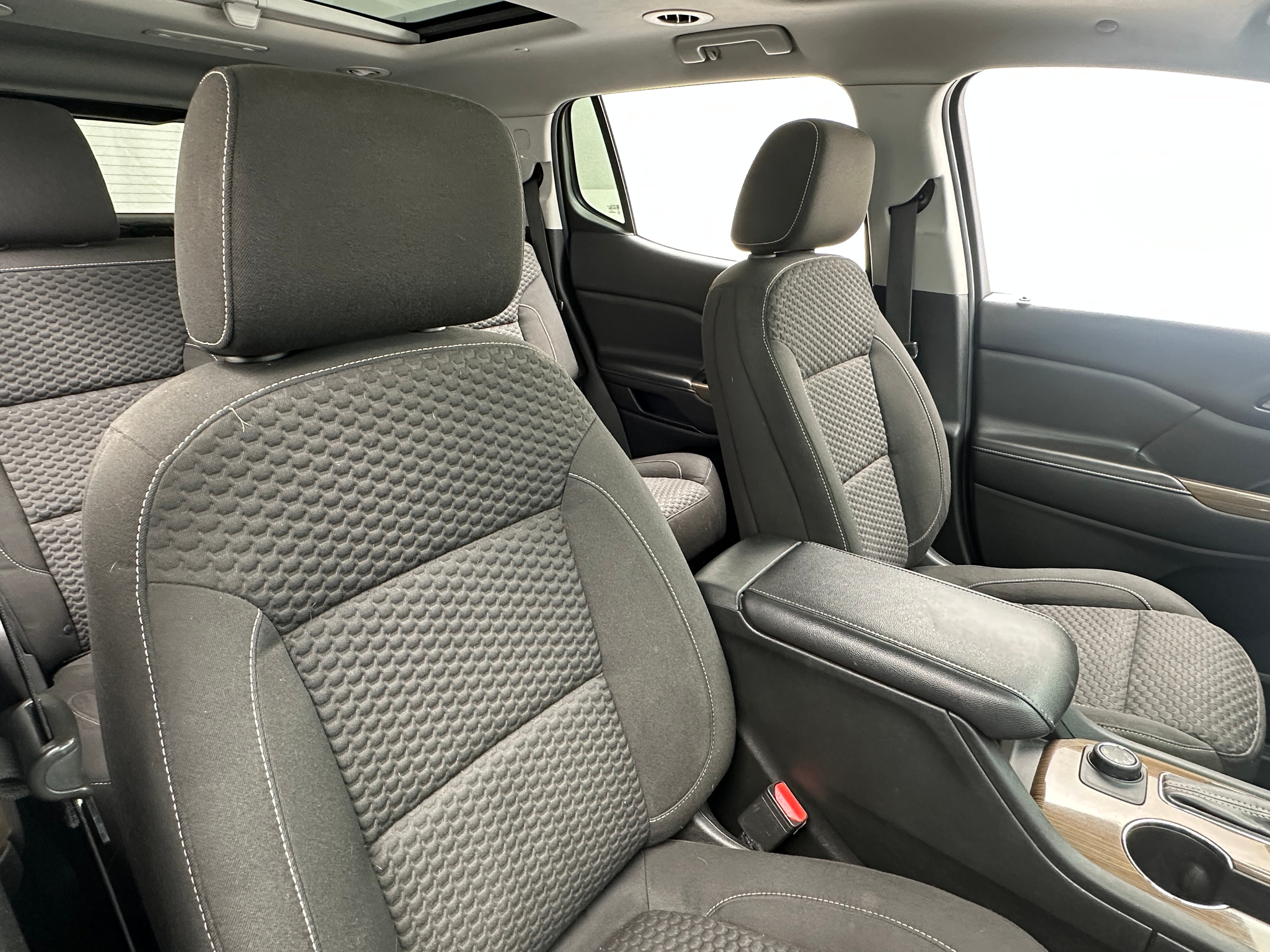 2017 GMC Acadia SLE 2