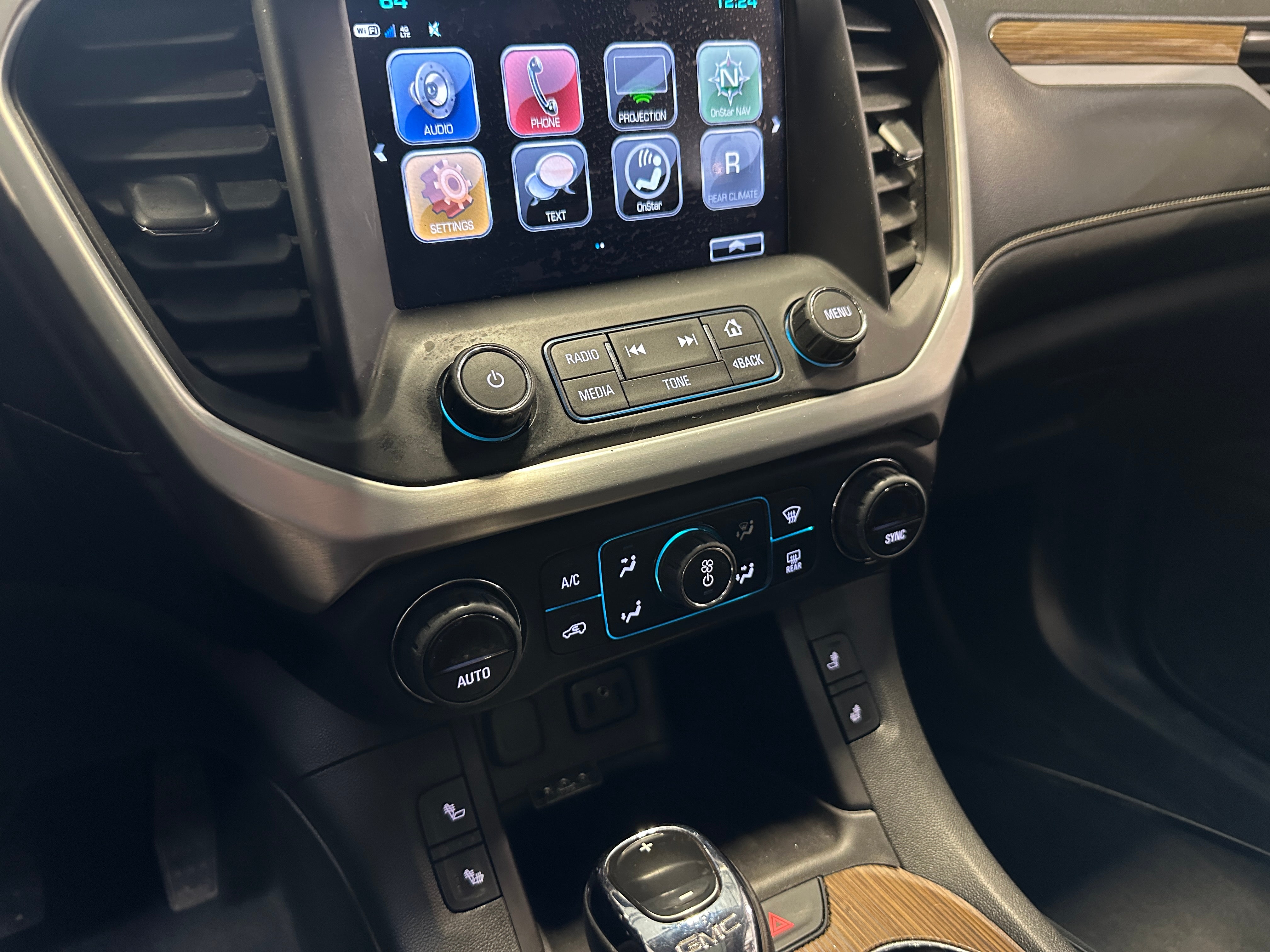 2017 GMC Acadia SLE 4