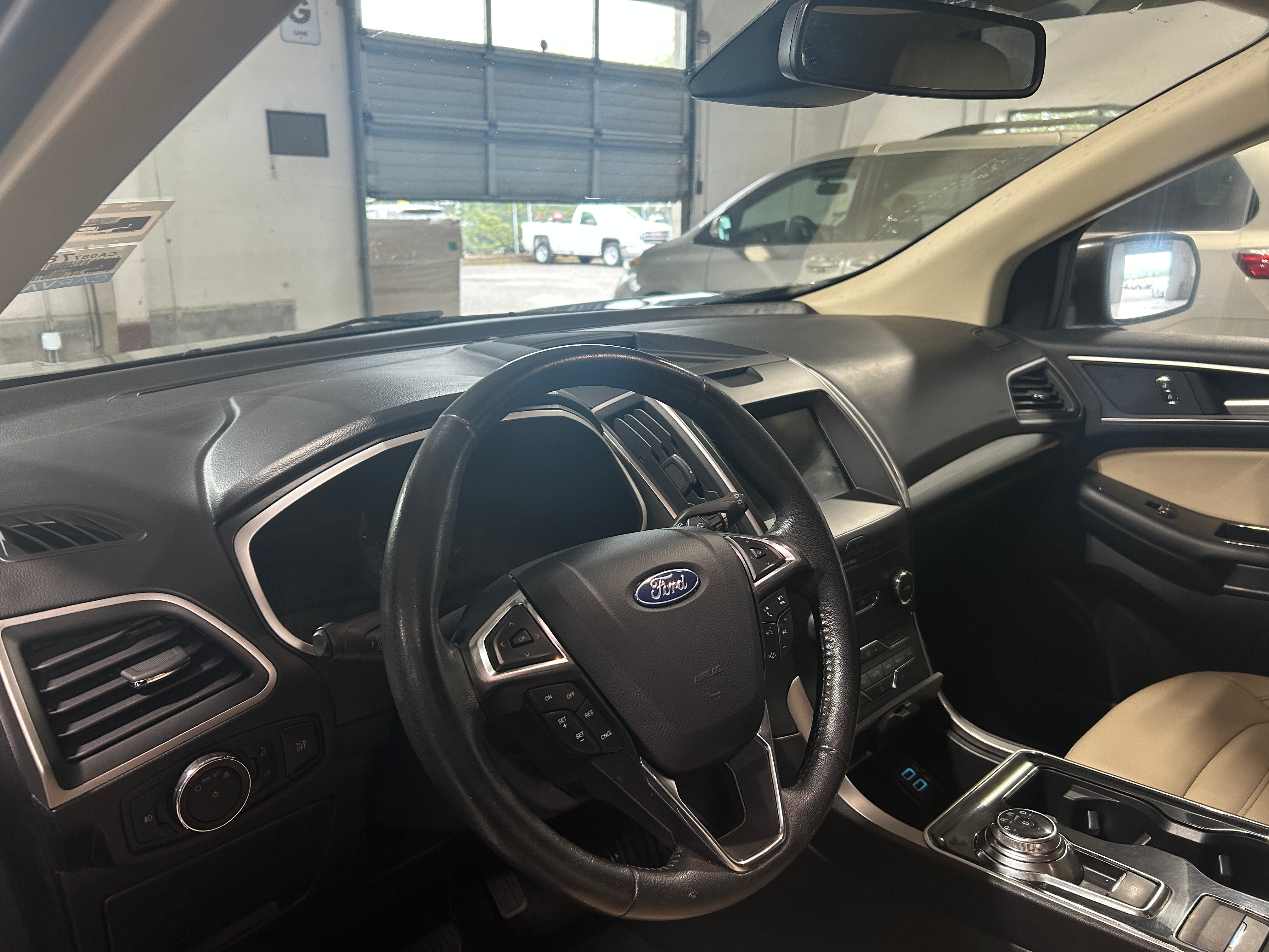 2020 Ford Edge SEL 2