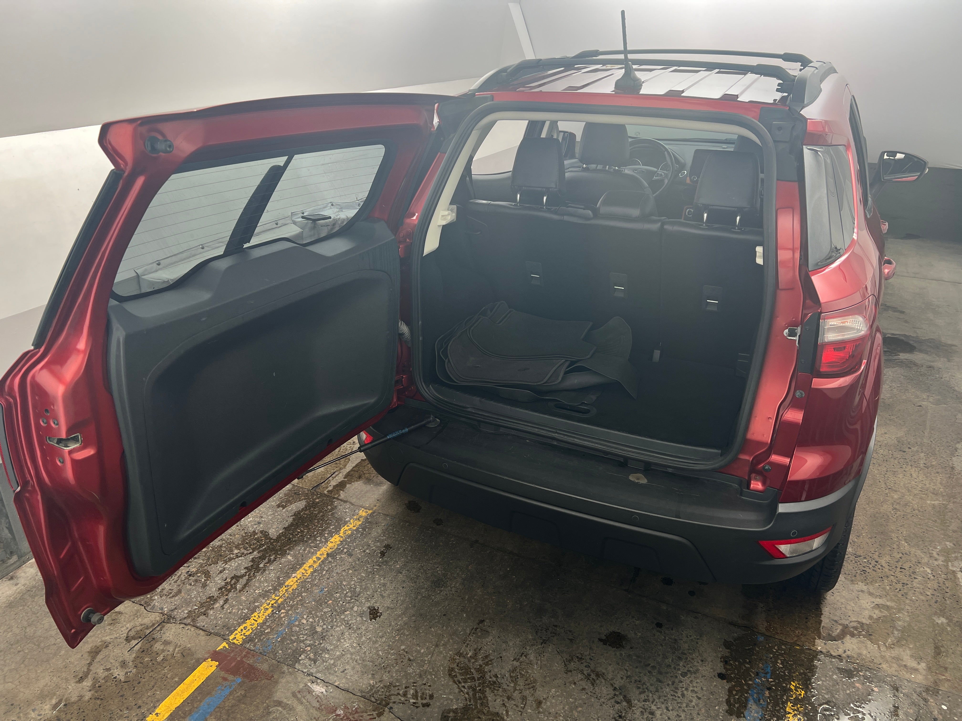 2018 Ford EcoSport SES 6