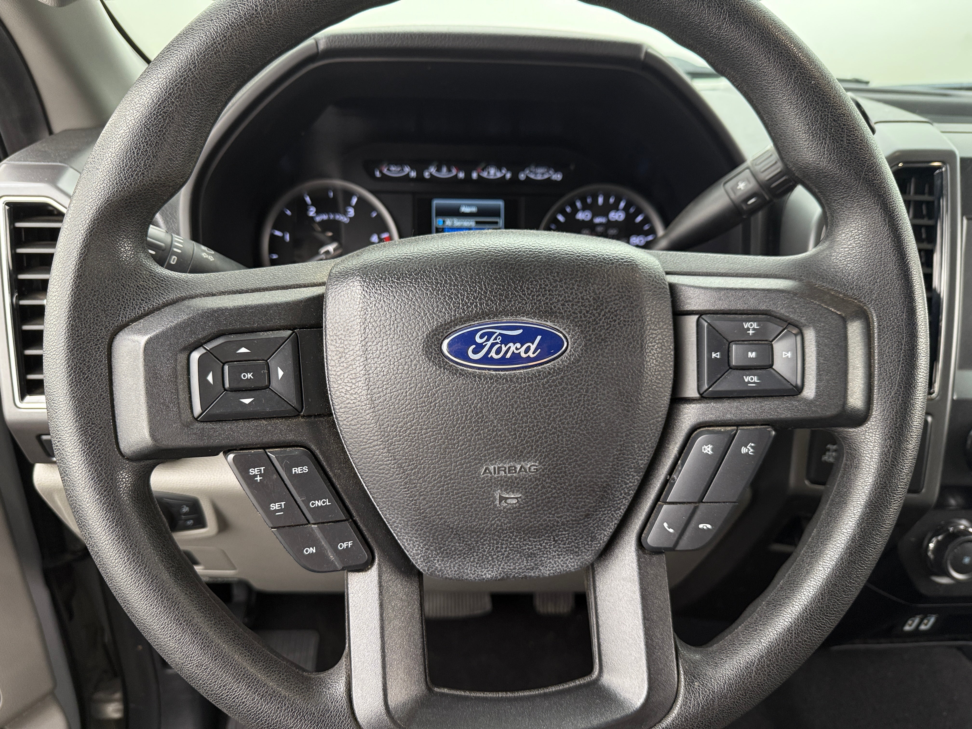 2019 Ford Econoline E-250 5