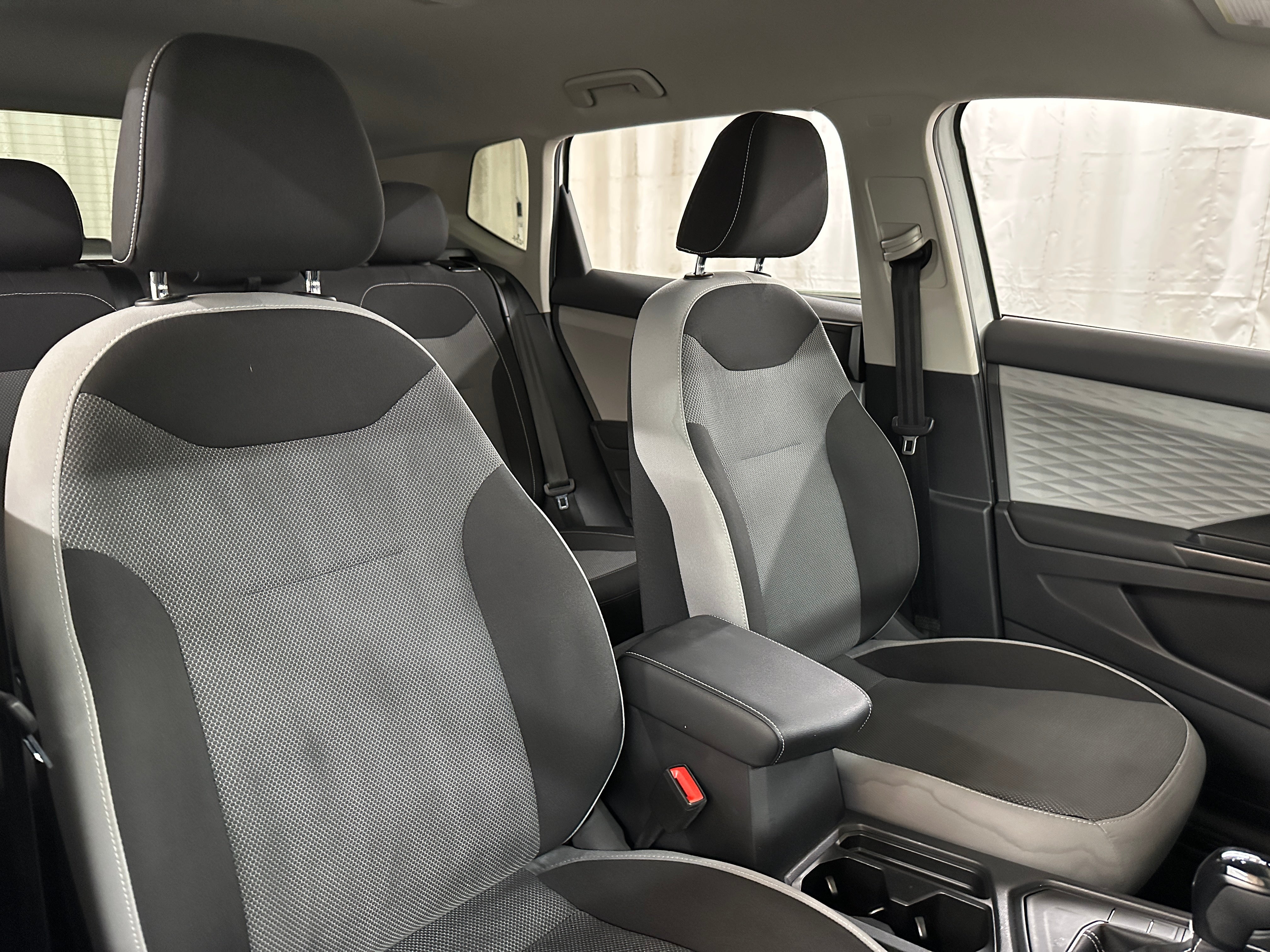 2022 Volkswagen Taos S 2