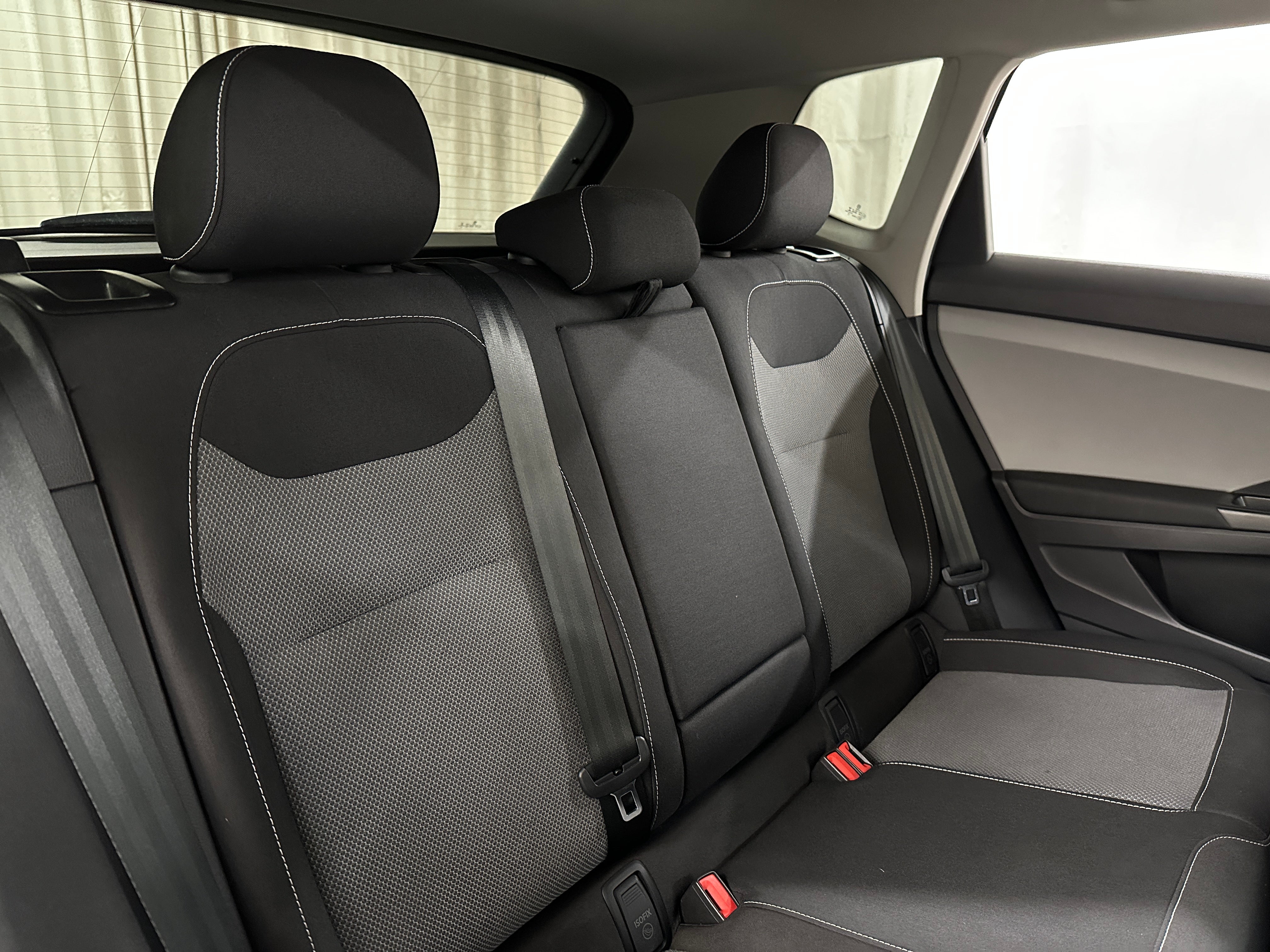 2022 Volkswagen Taos S 6