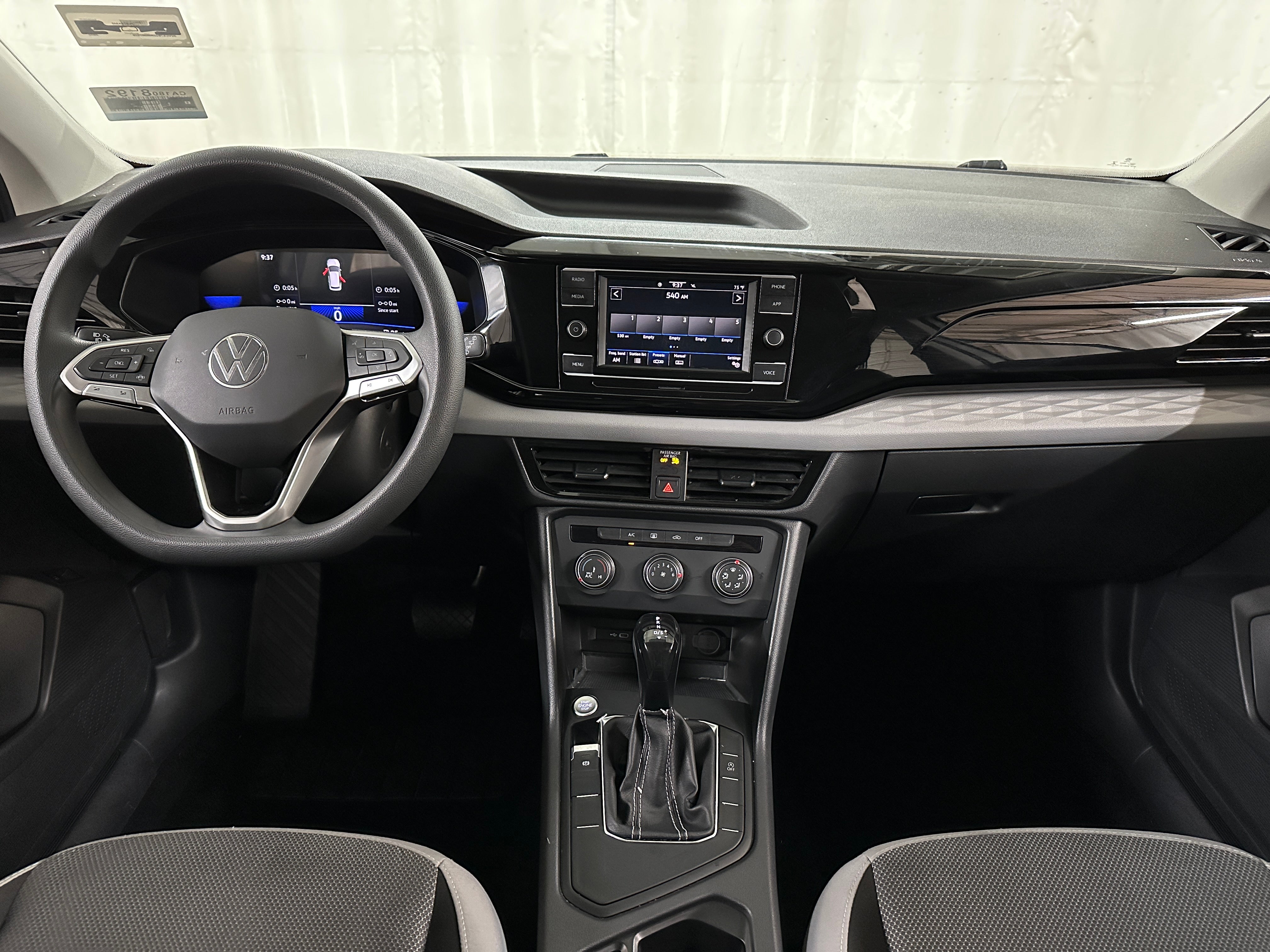 2022 Volkswagen Taos S 3