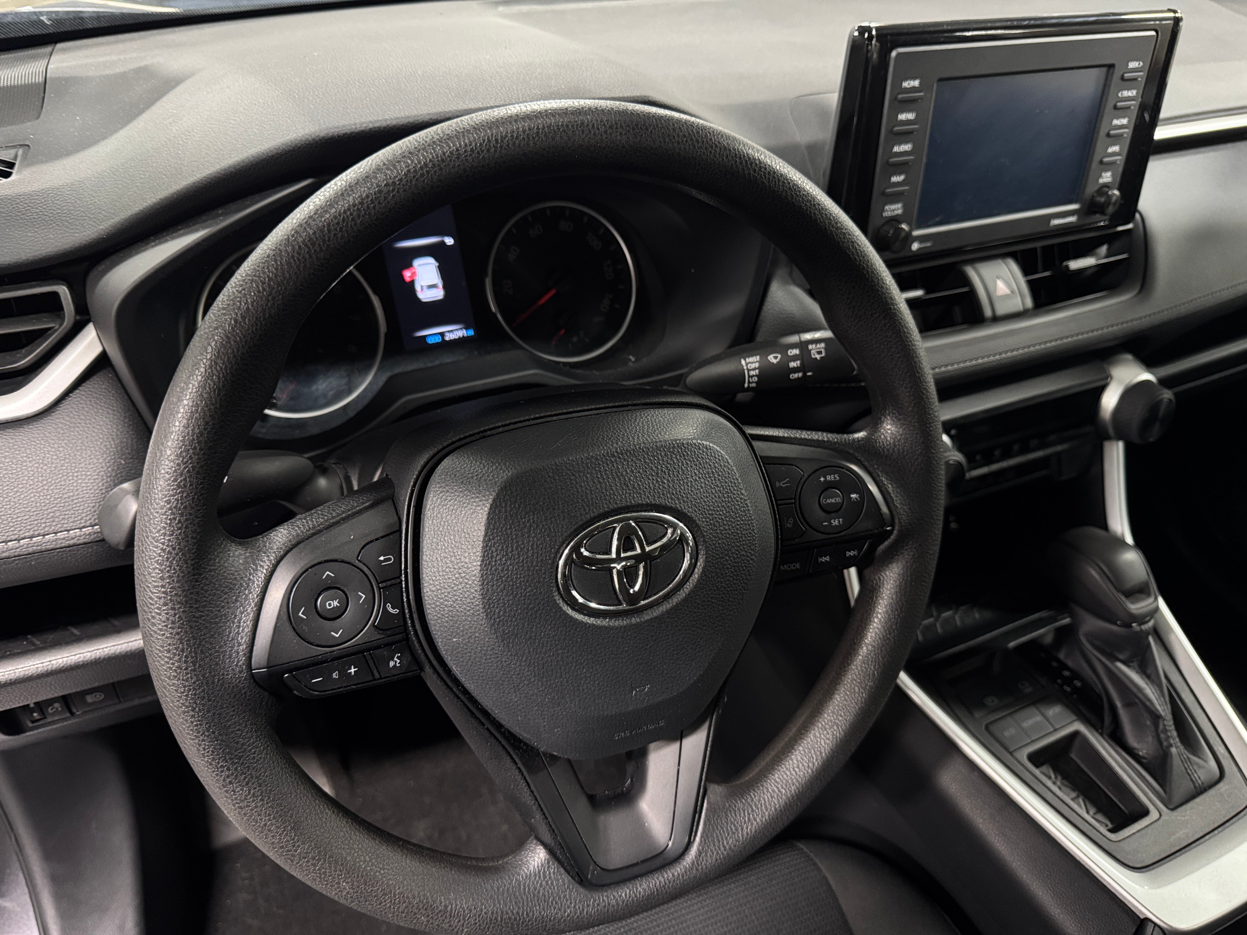 2022 Toyota RAV4 LE 5