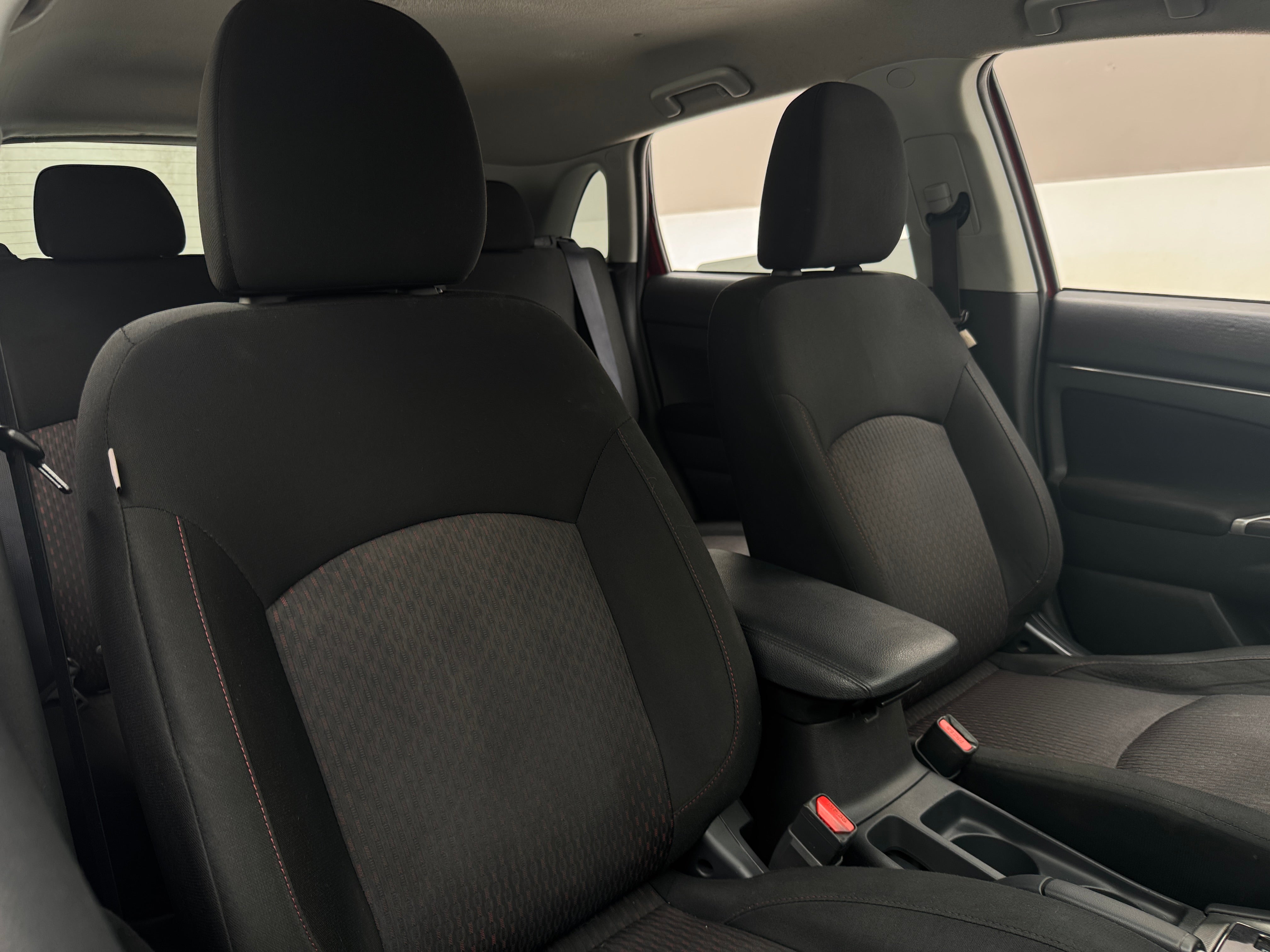 2019 Mitsubishi Outlander Sport SE 2