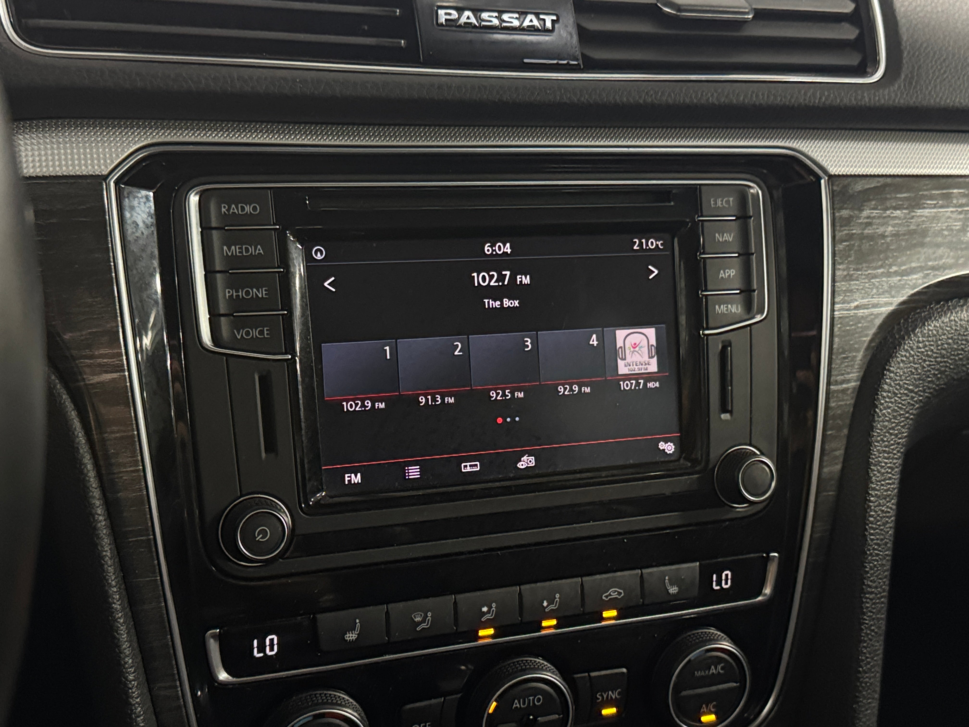 2018 Volkswagen Passat 2.0T 3