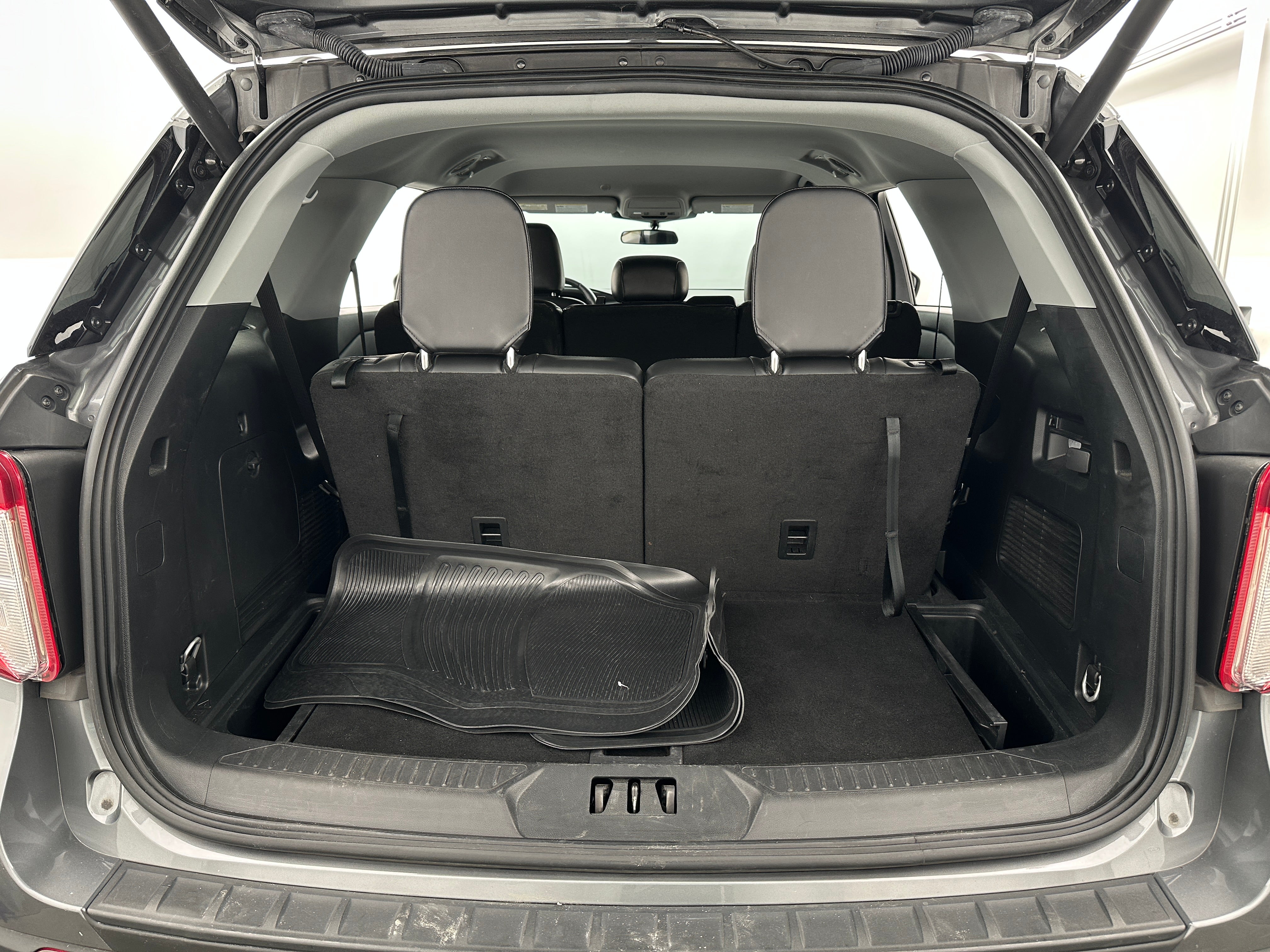 2024 Ford Explorer XLT 7