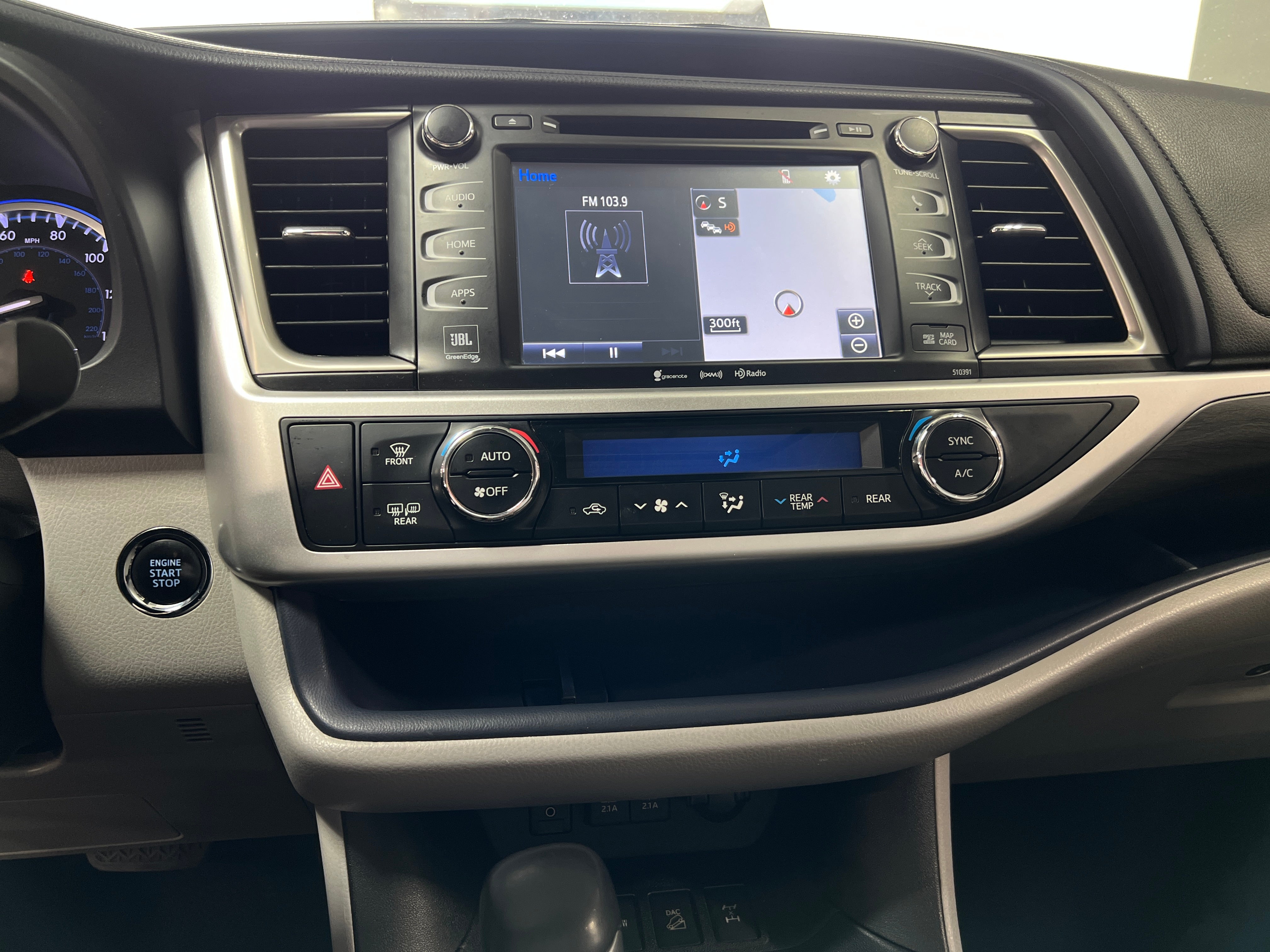 2019 Toyota Highlander Limited 3