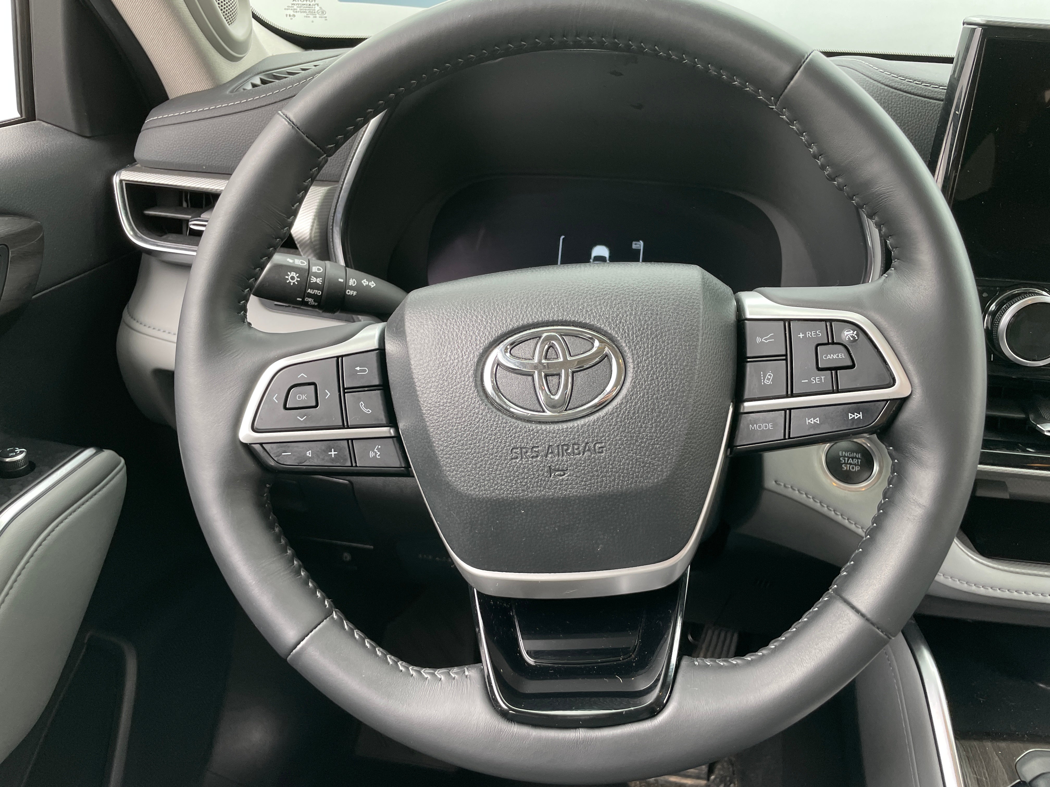 2024 Toyota Highlander Platinum 4
