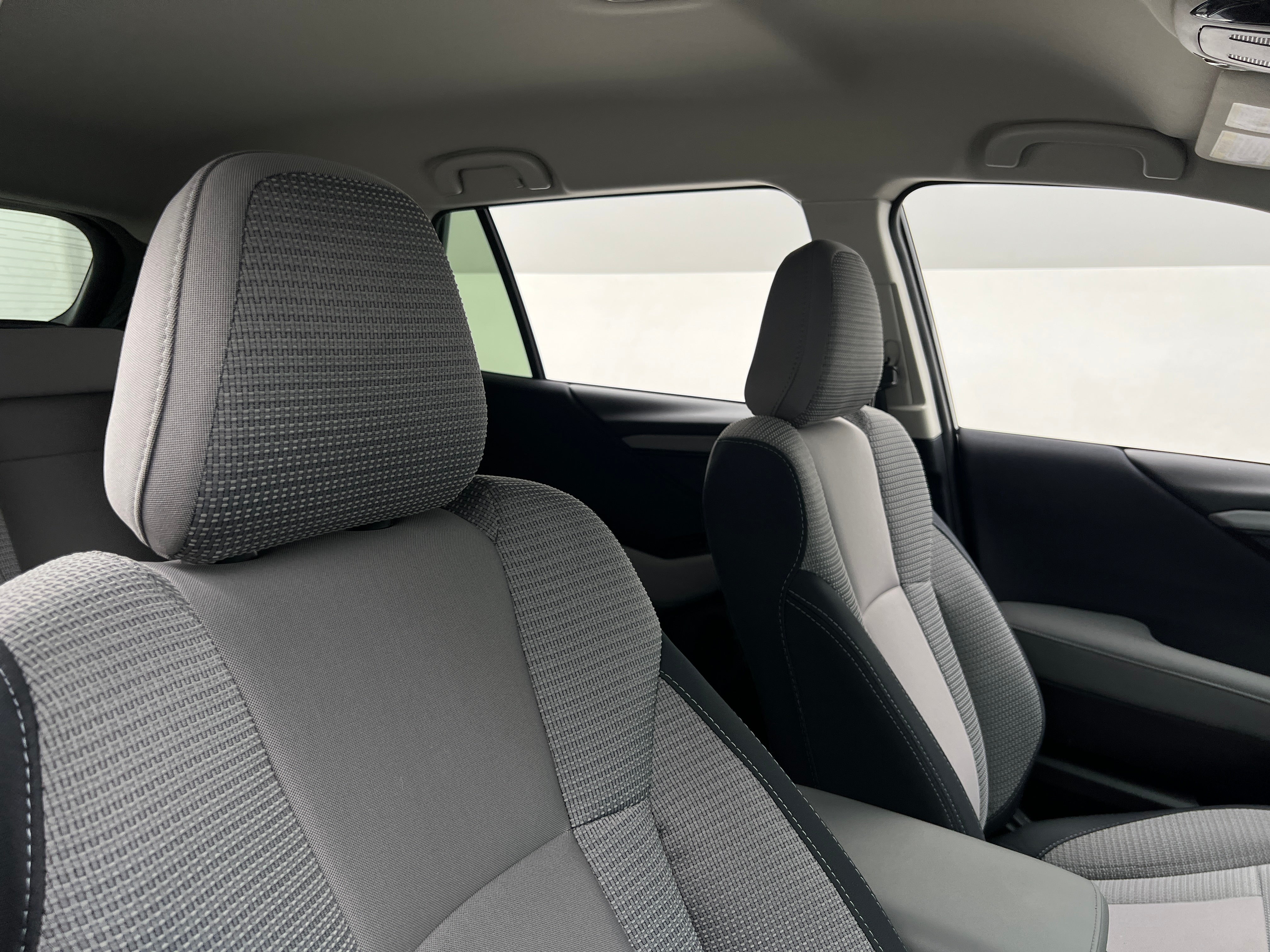 2025 Subaru Outback Premium 2