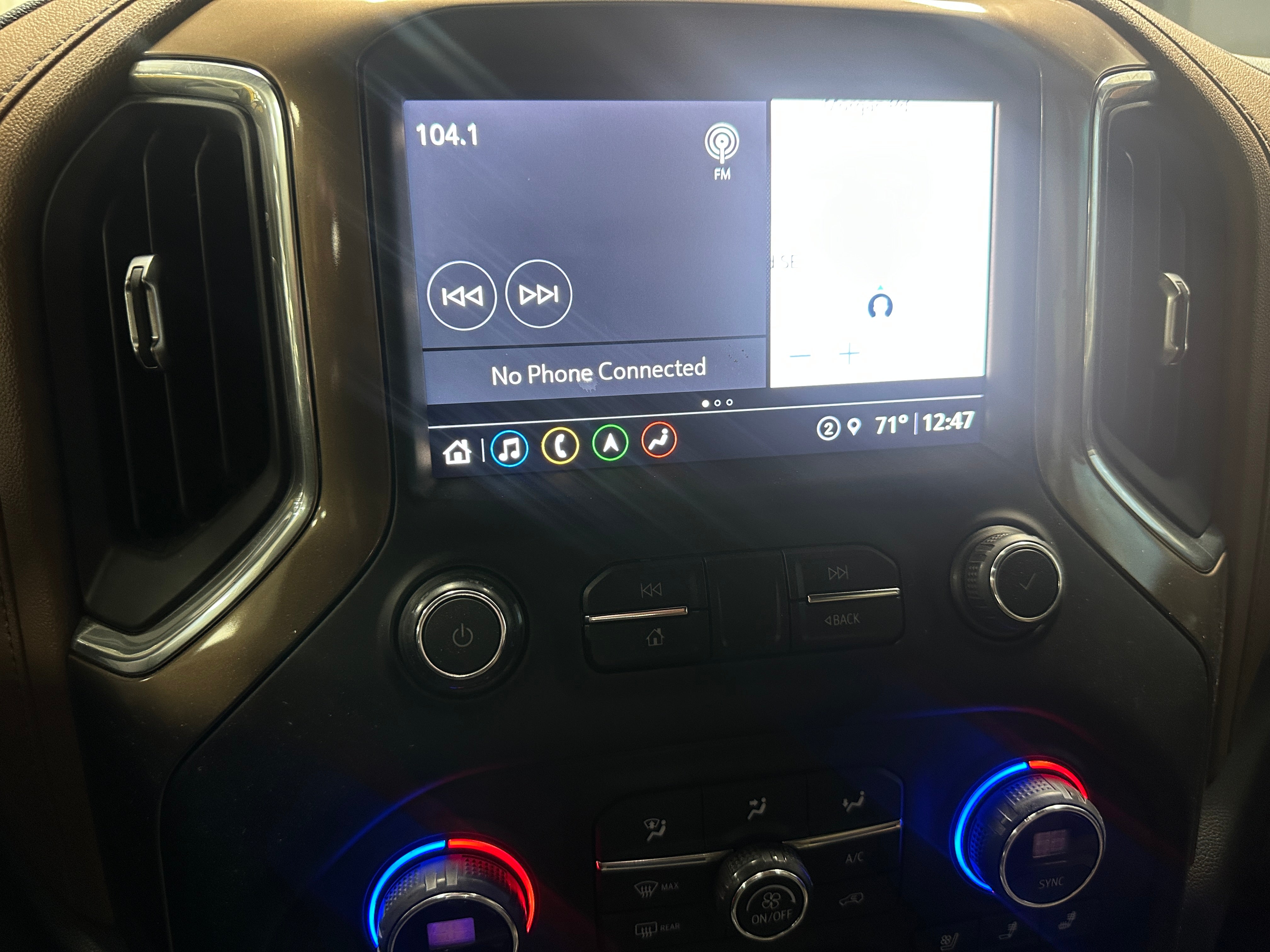 2021 Chevrolet Silverado 1500 High Country 3