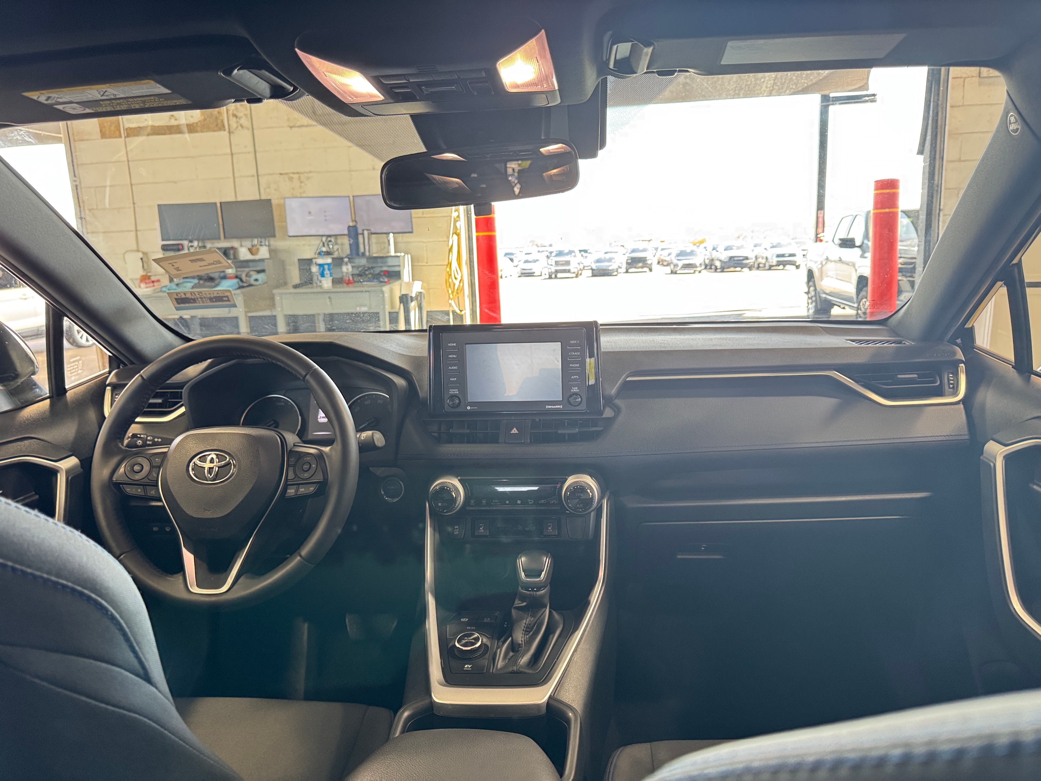2022 Toyota RAV4 SE 3