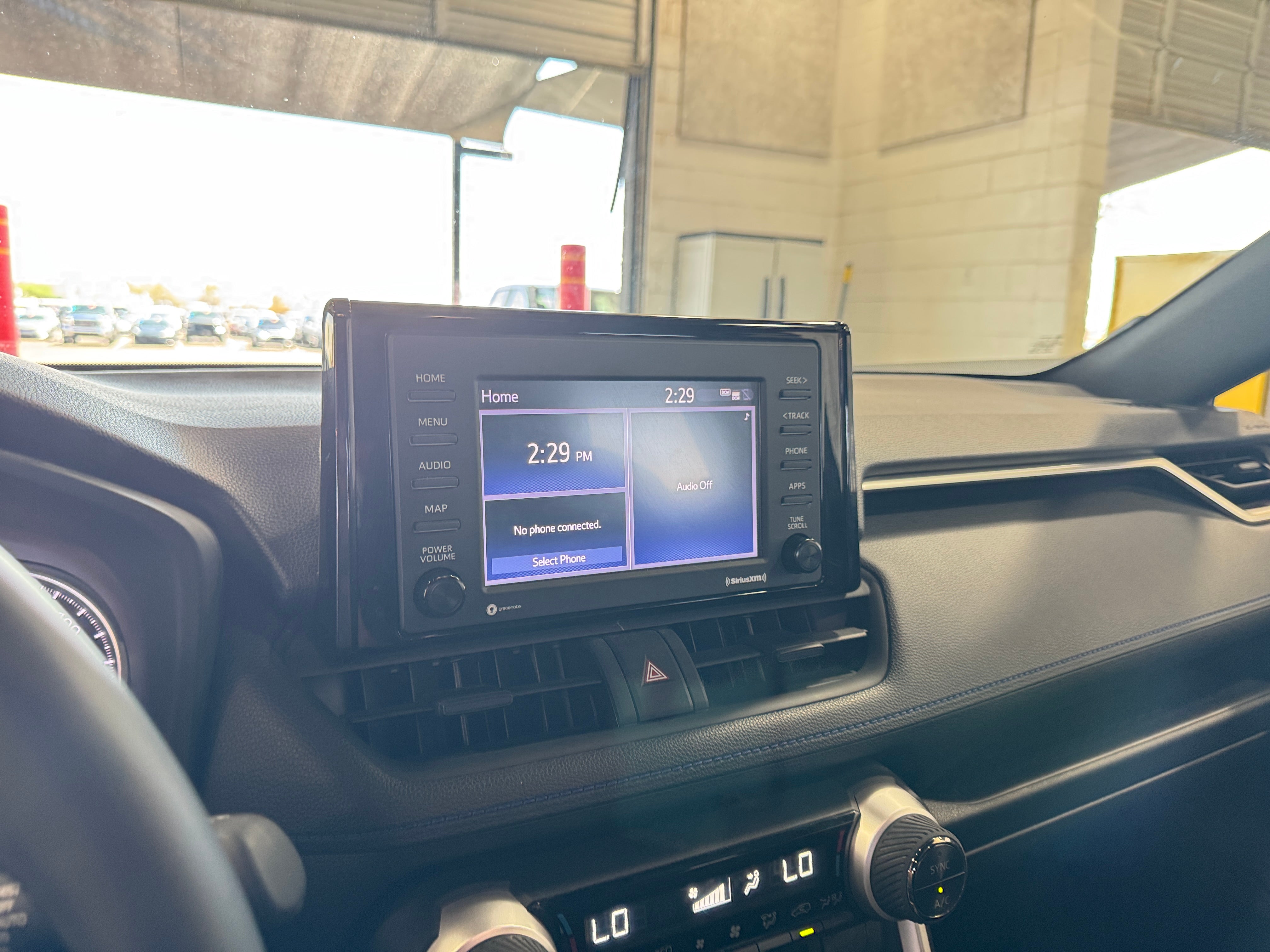 2022 Toyota RAV4 SE 4