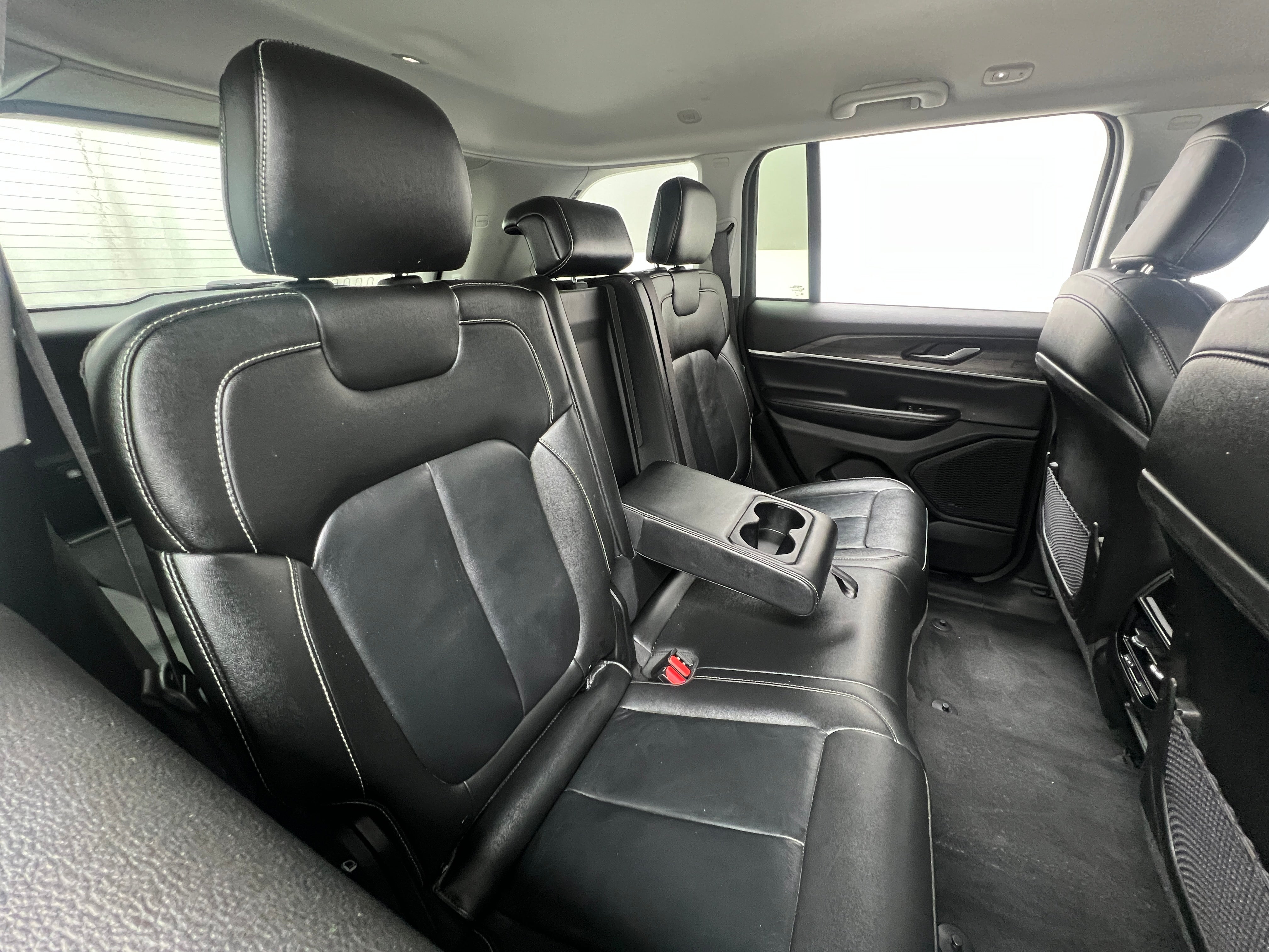 2023 Jeep Grand Cherokee Limited Edition 5