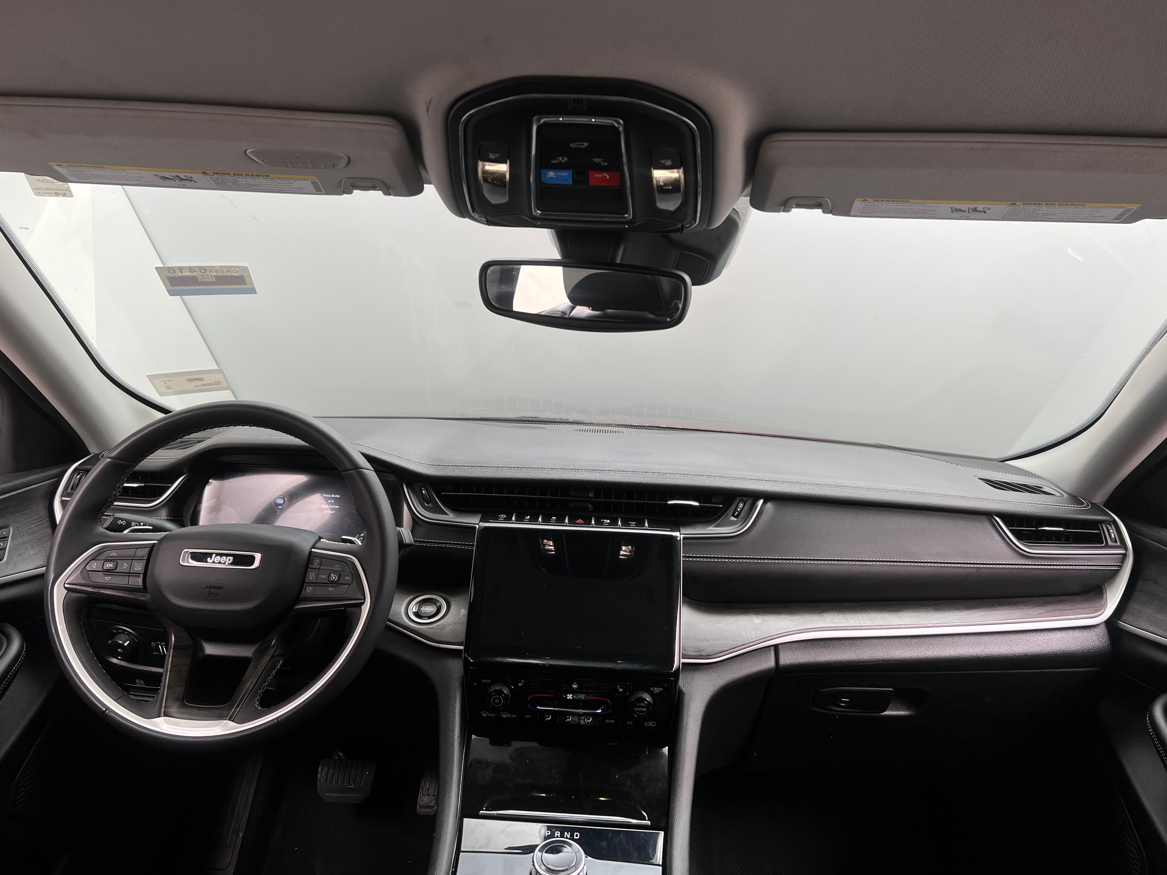 2023 Jeep Grand Cherokee Limited Edition 2