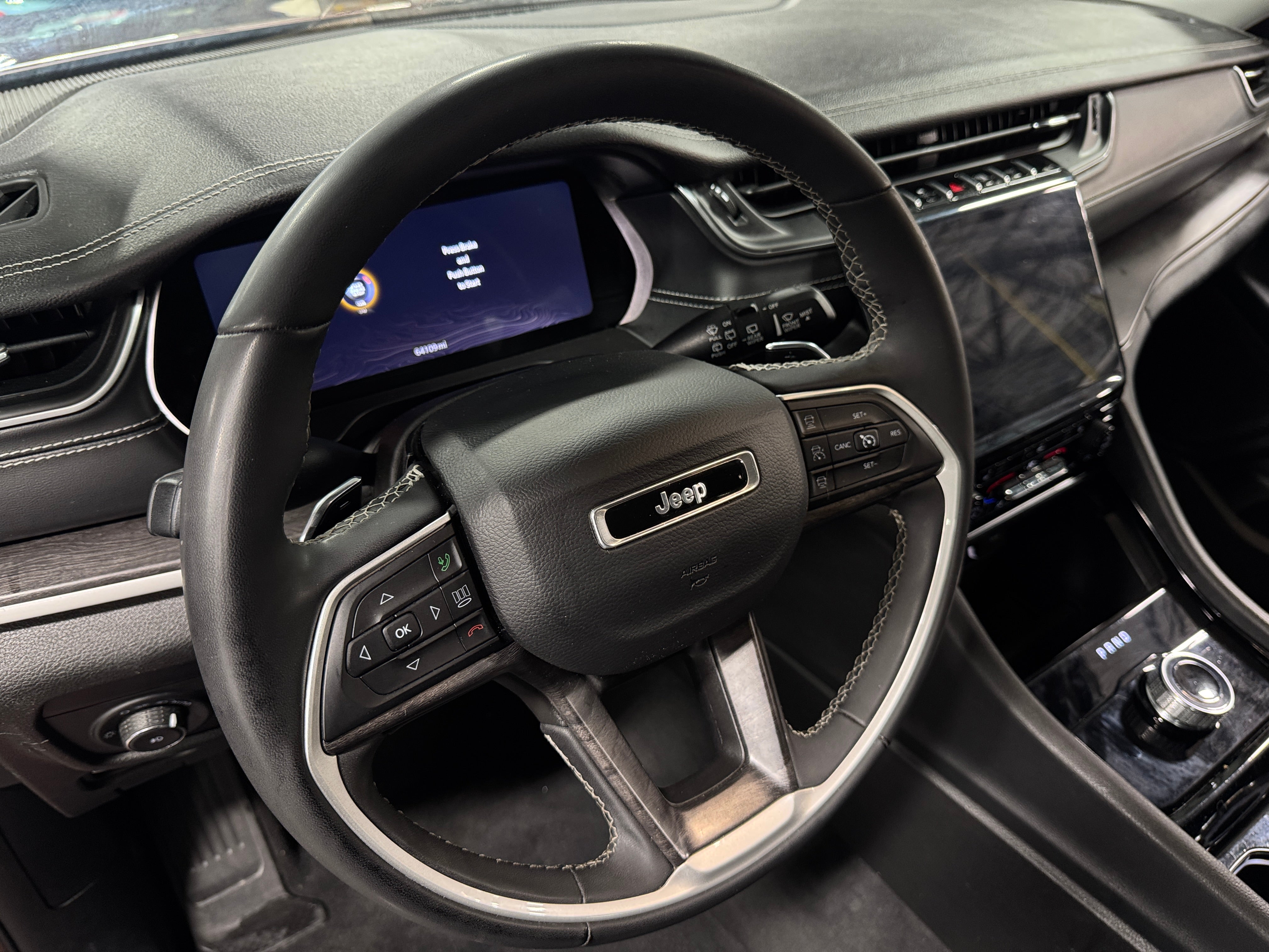 2023 Jeep Grand Cherokee Limited Edition 4