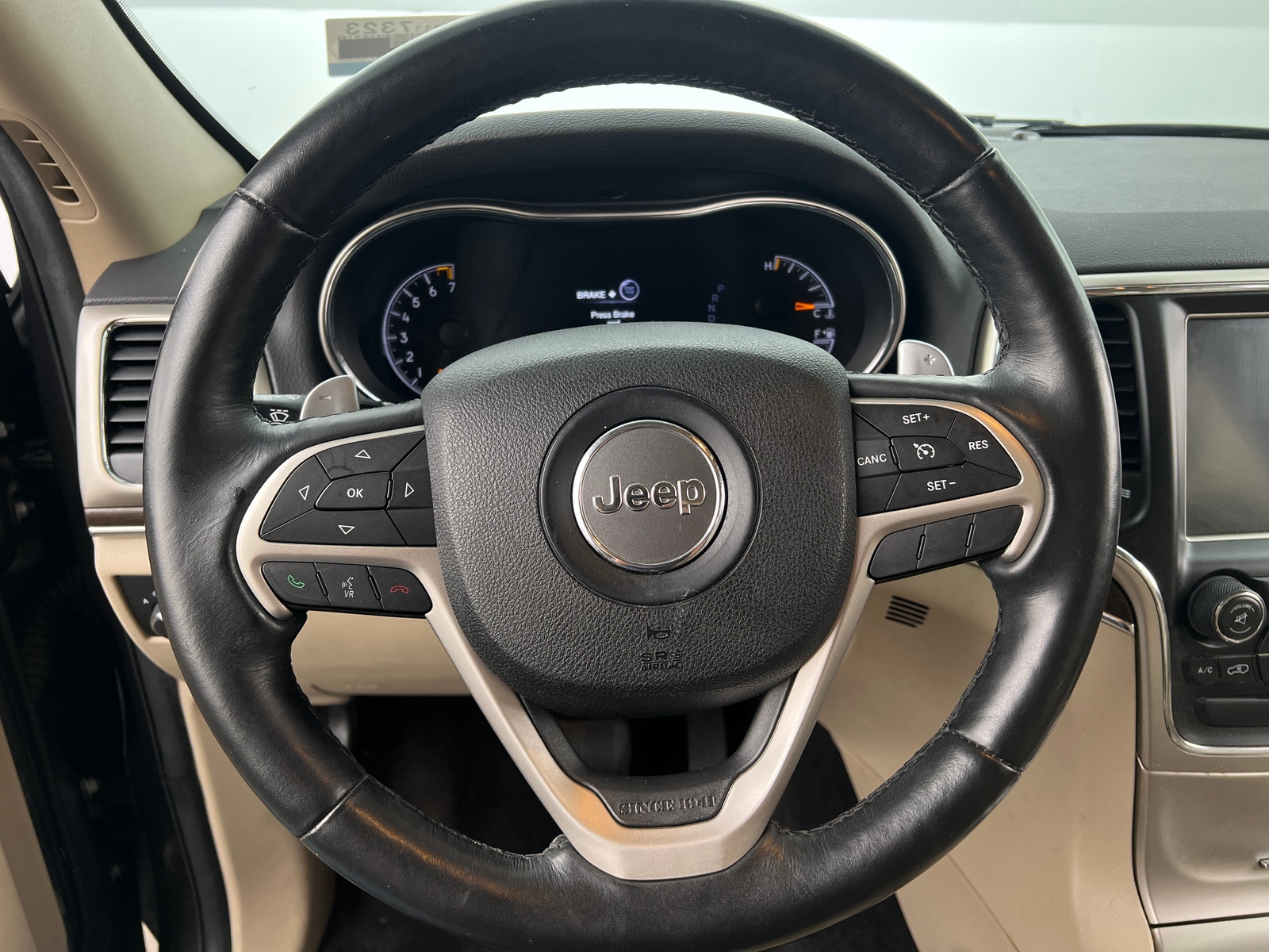 Thumbnail: 2015 Jeep Grand Cherokee - 4