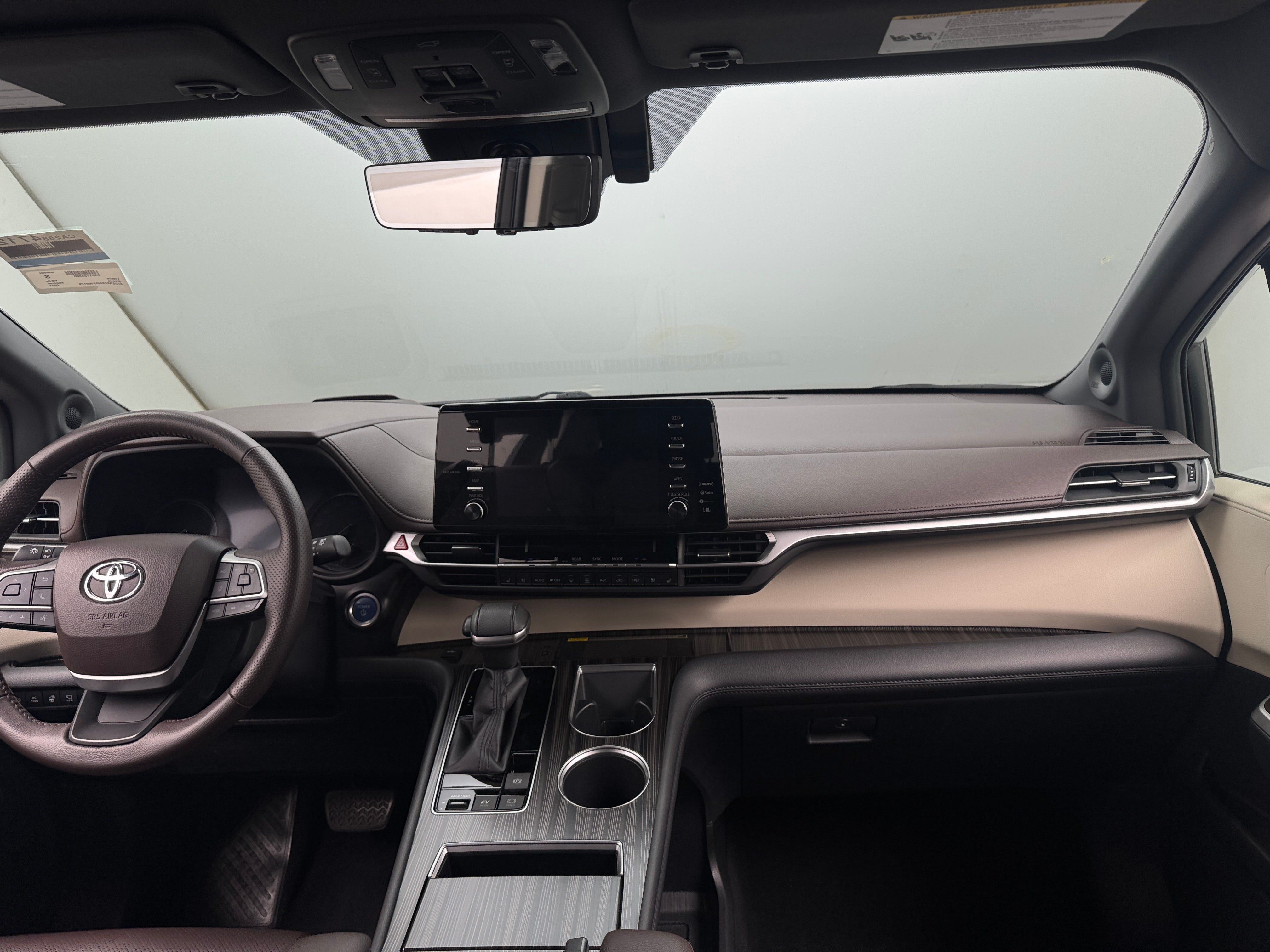 2021 Toyota Sienna Platinum 2