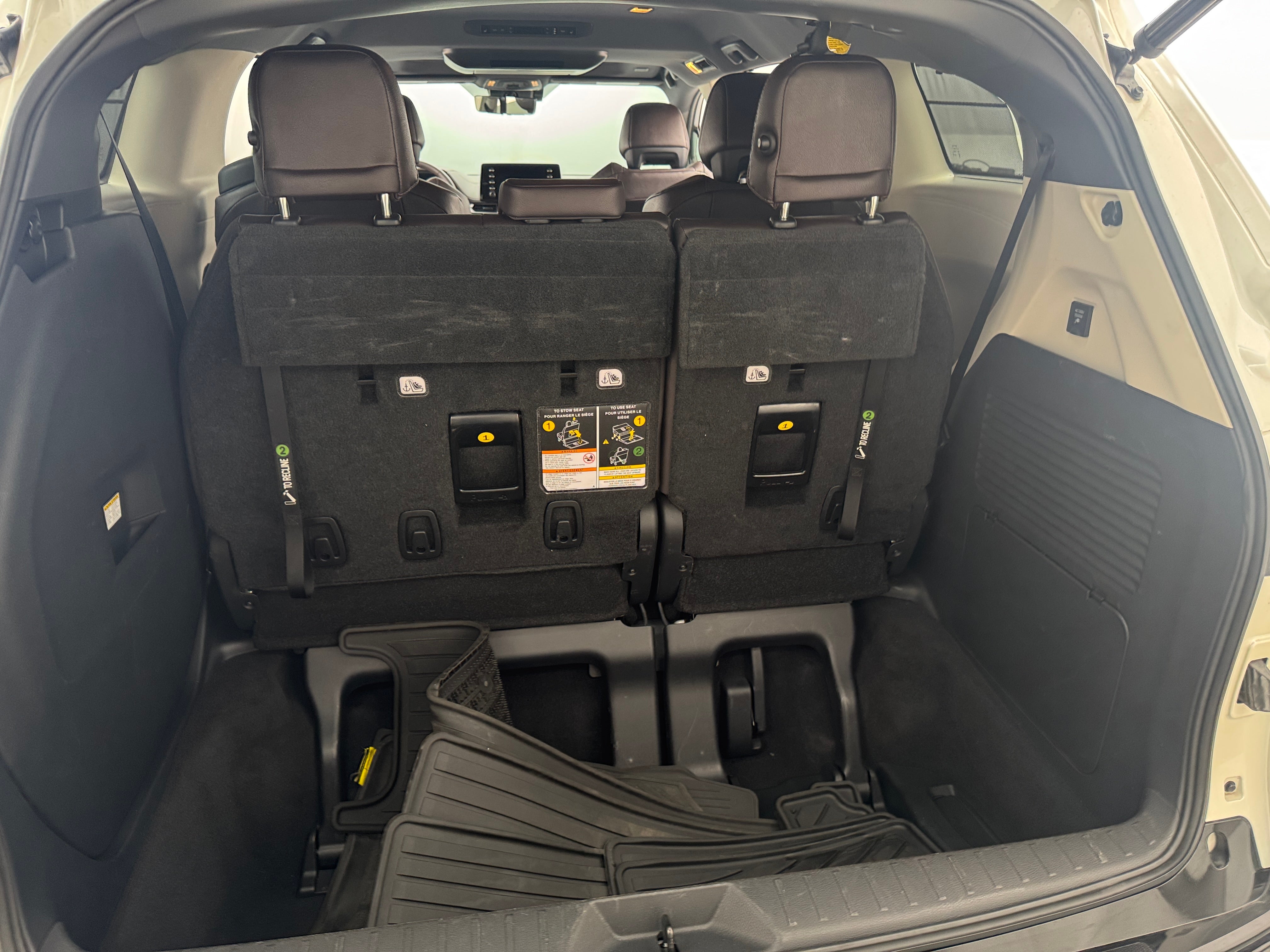2021 Toyota Sienna Platinum 6