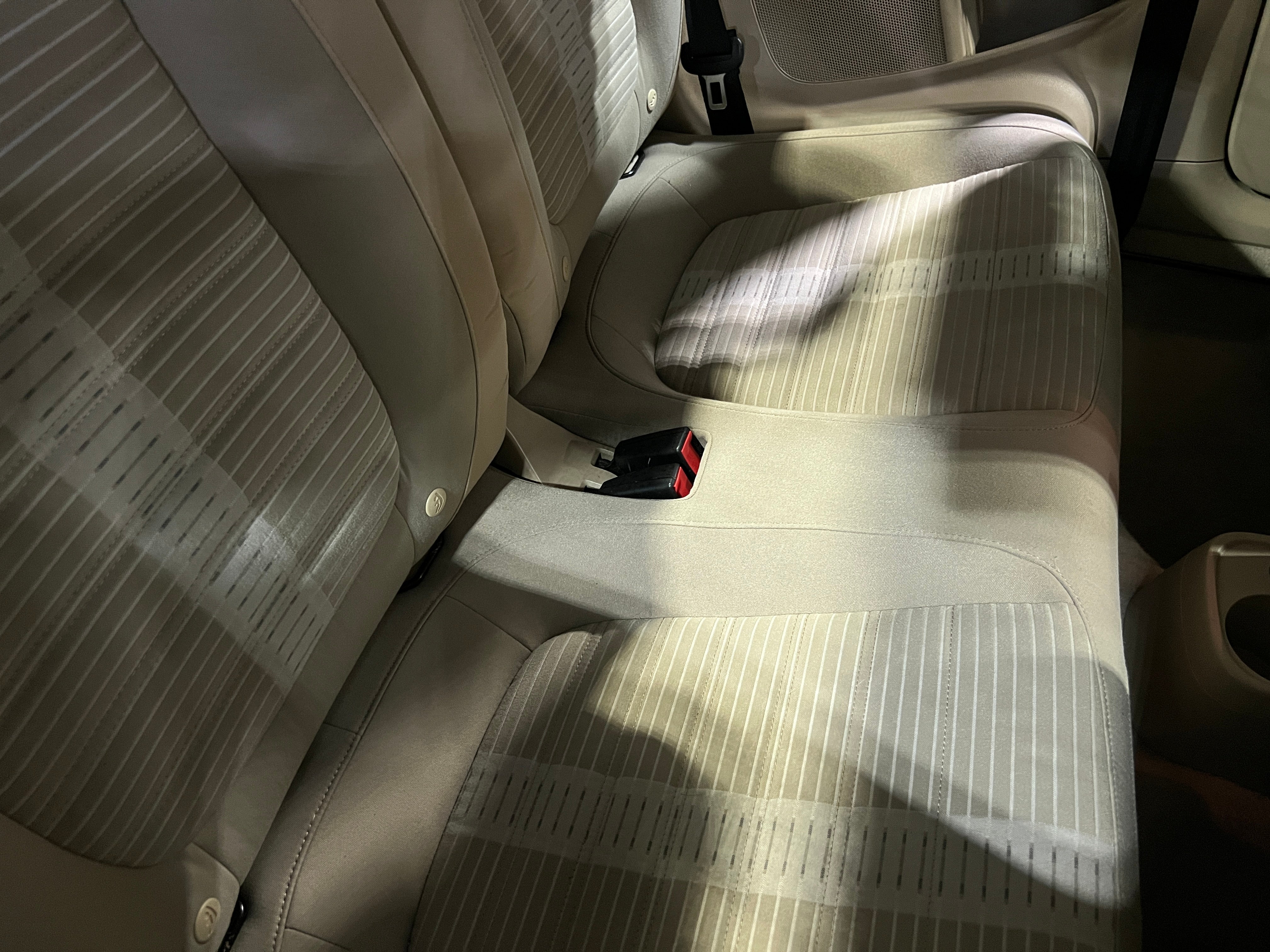 2013 Volkswagen Beetle  5