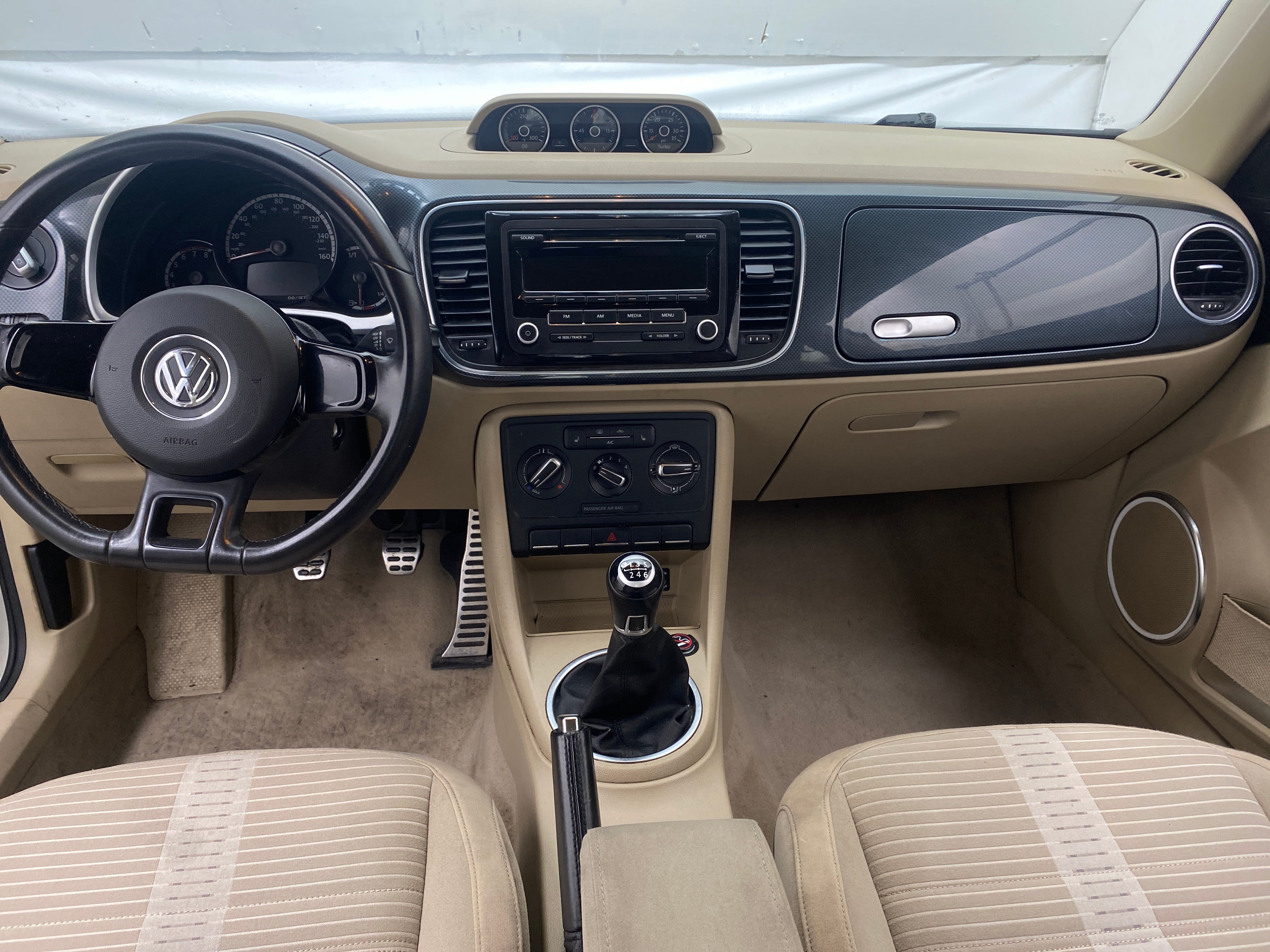 2013 Volkswagen Beetle  3