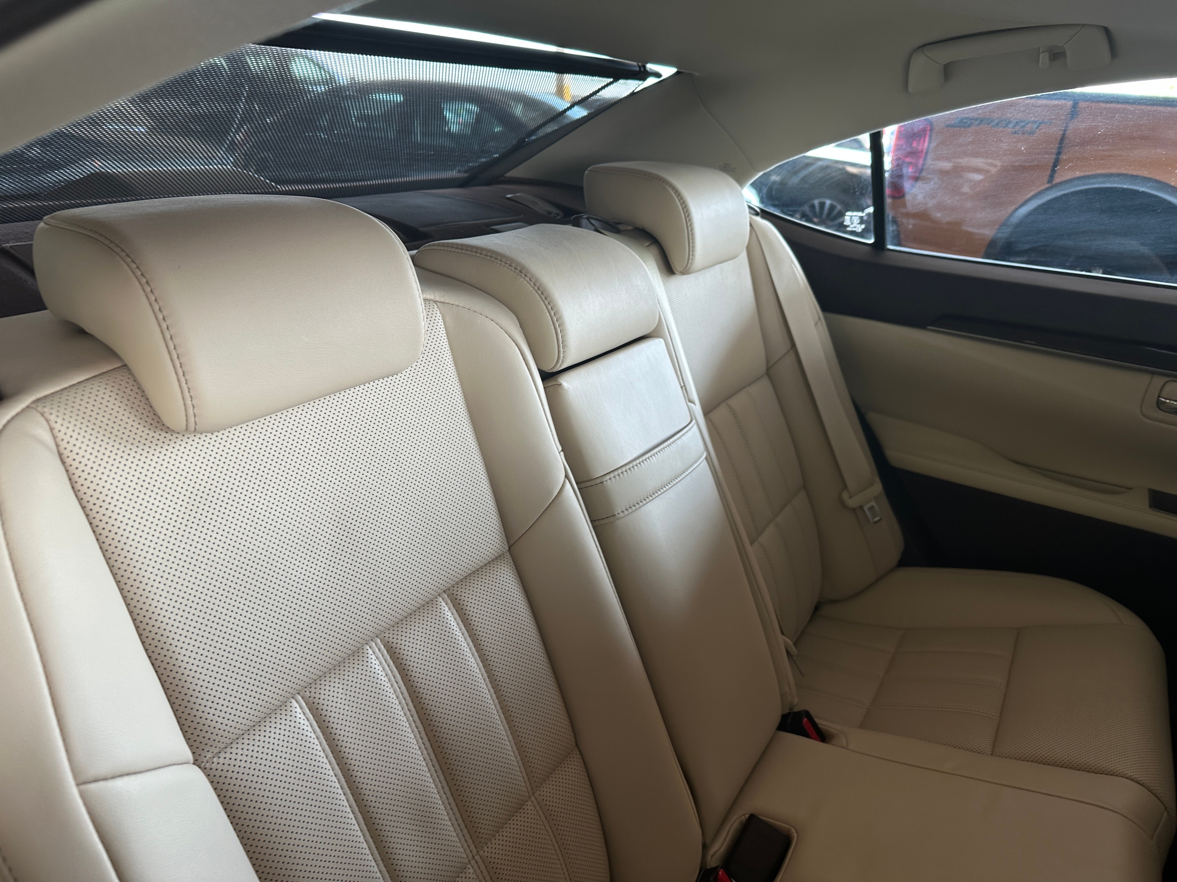 2017 Lexus ES 350 5