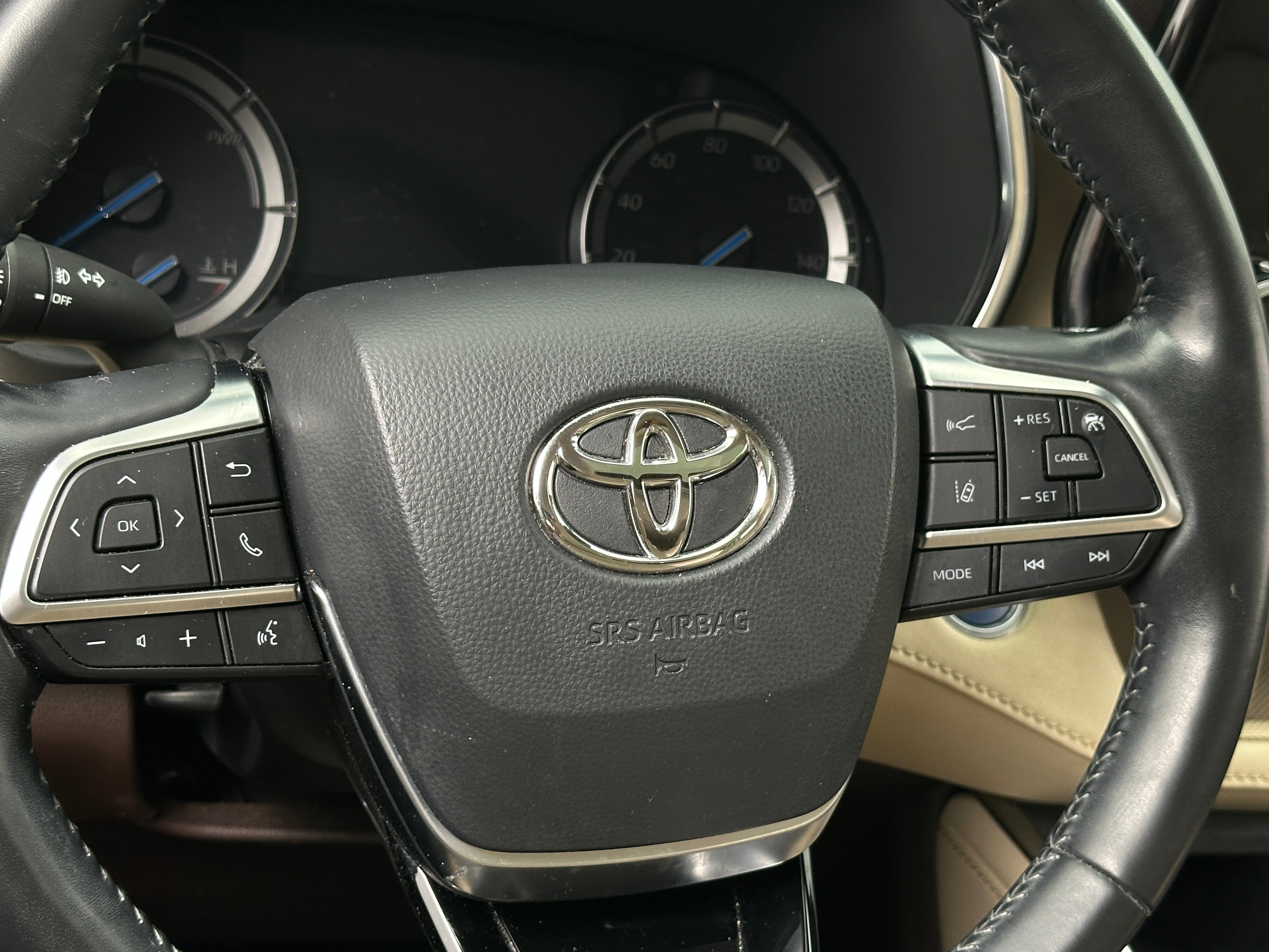 2021 Toyota Highlander Limited 4