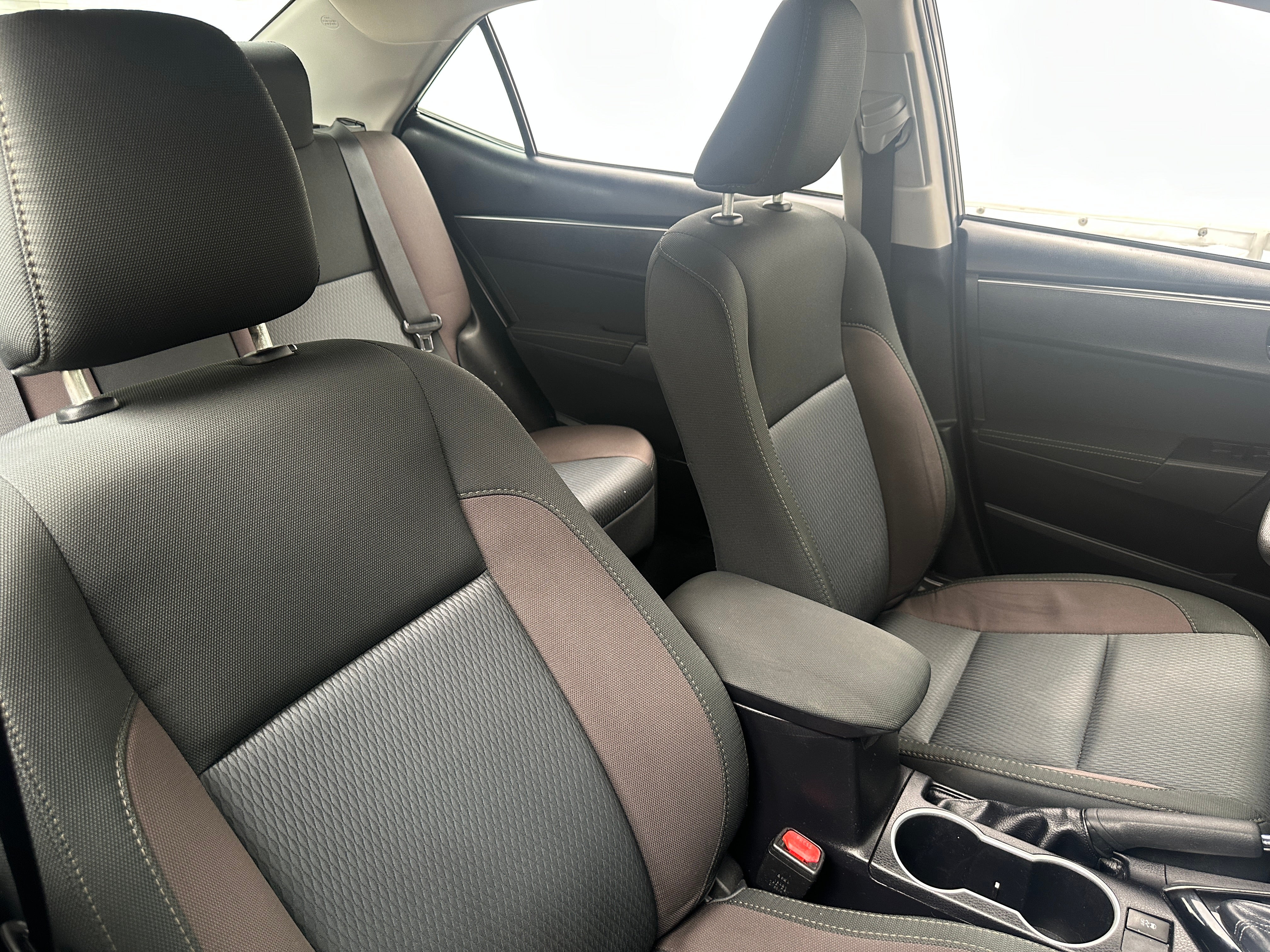2019 Toyota Corolla LE 2