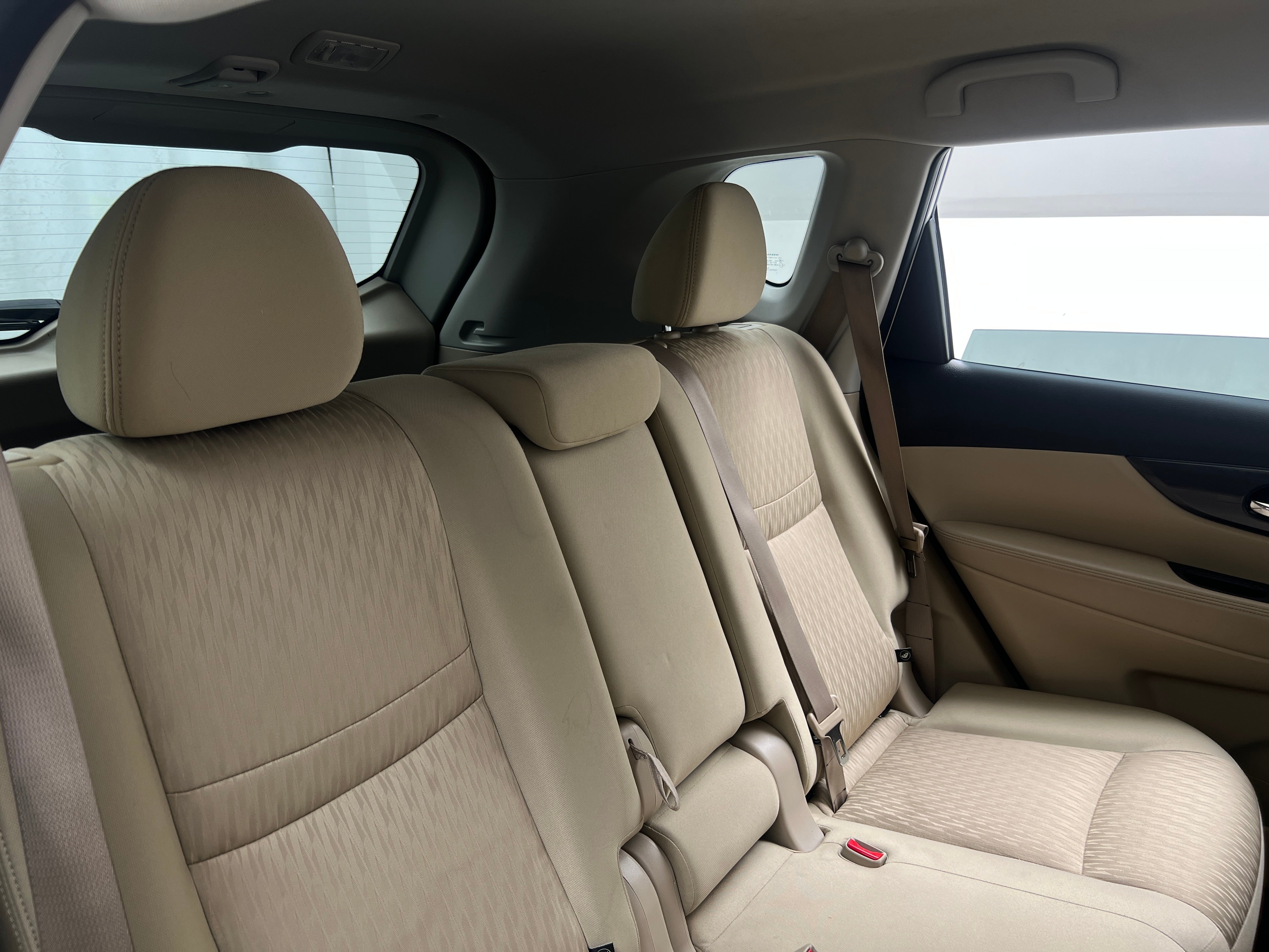 2020 Nissan Rogue SV 6