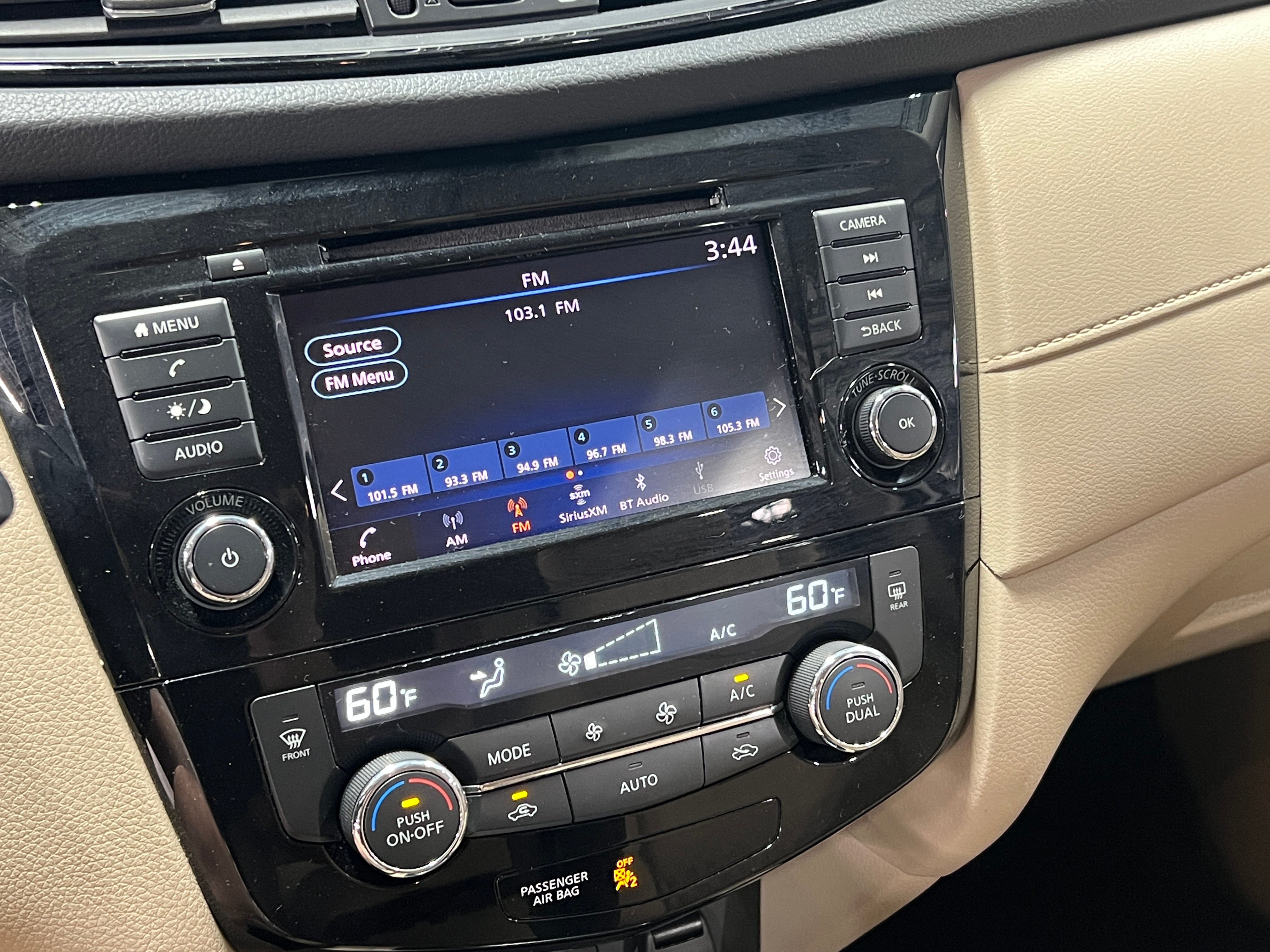 2020 Nissan Rogue SV 4