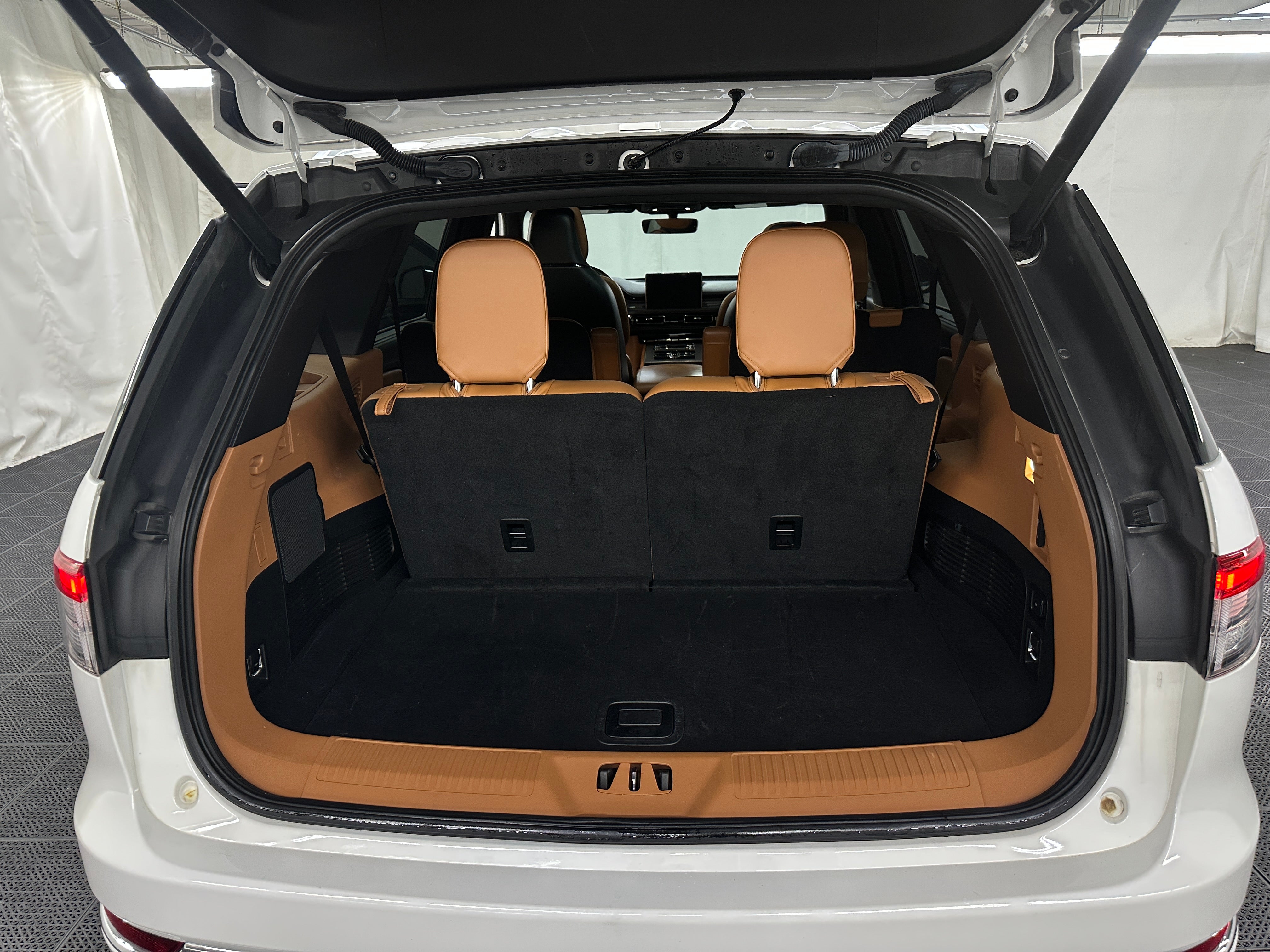 2020 Lincoln Aviator Black Label 6