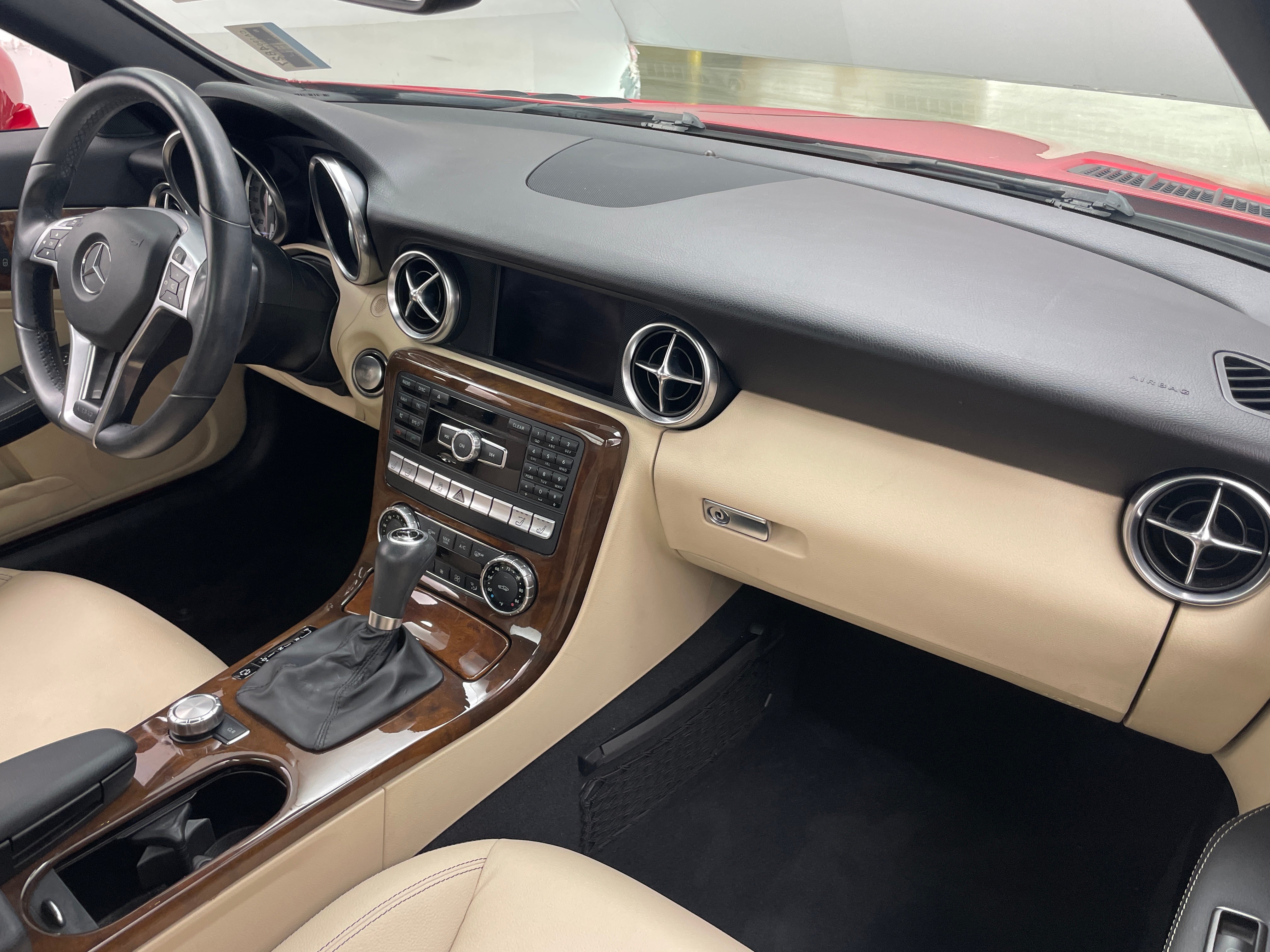 2015 Mercedes-Benz SLK 250 2
