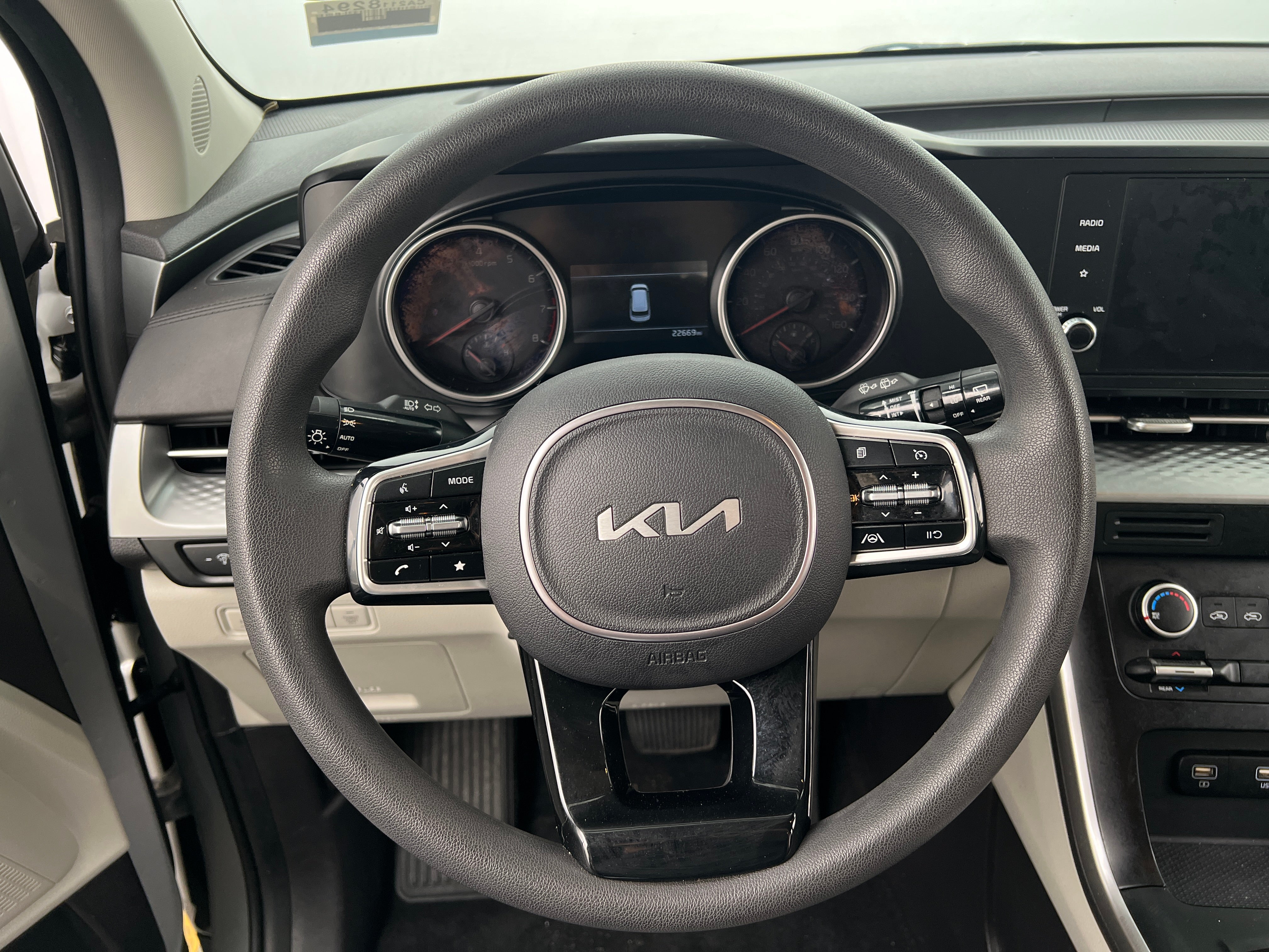 2022 Kia Carnival LX 5