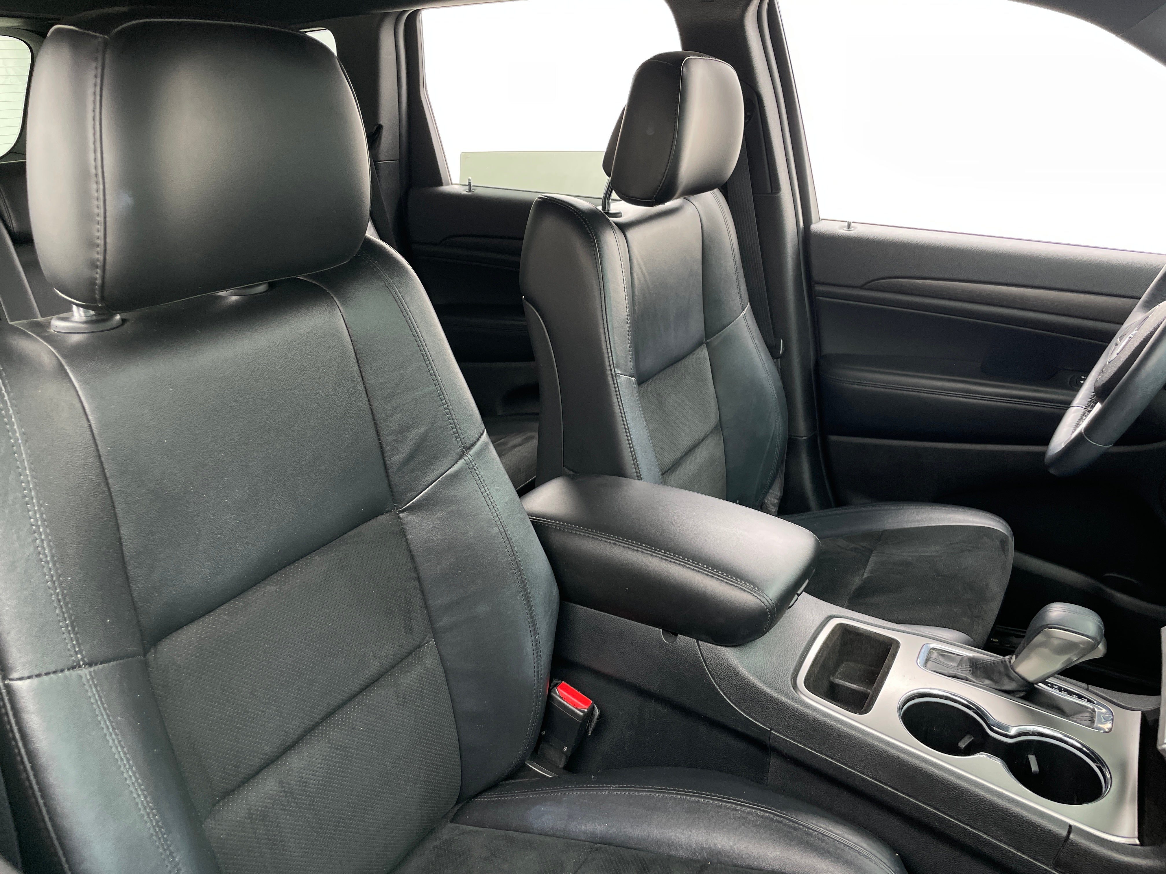 2017 Jeep Grand Cherokee Altitude 2