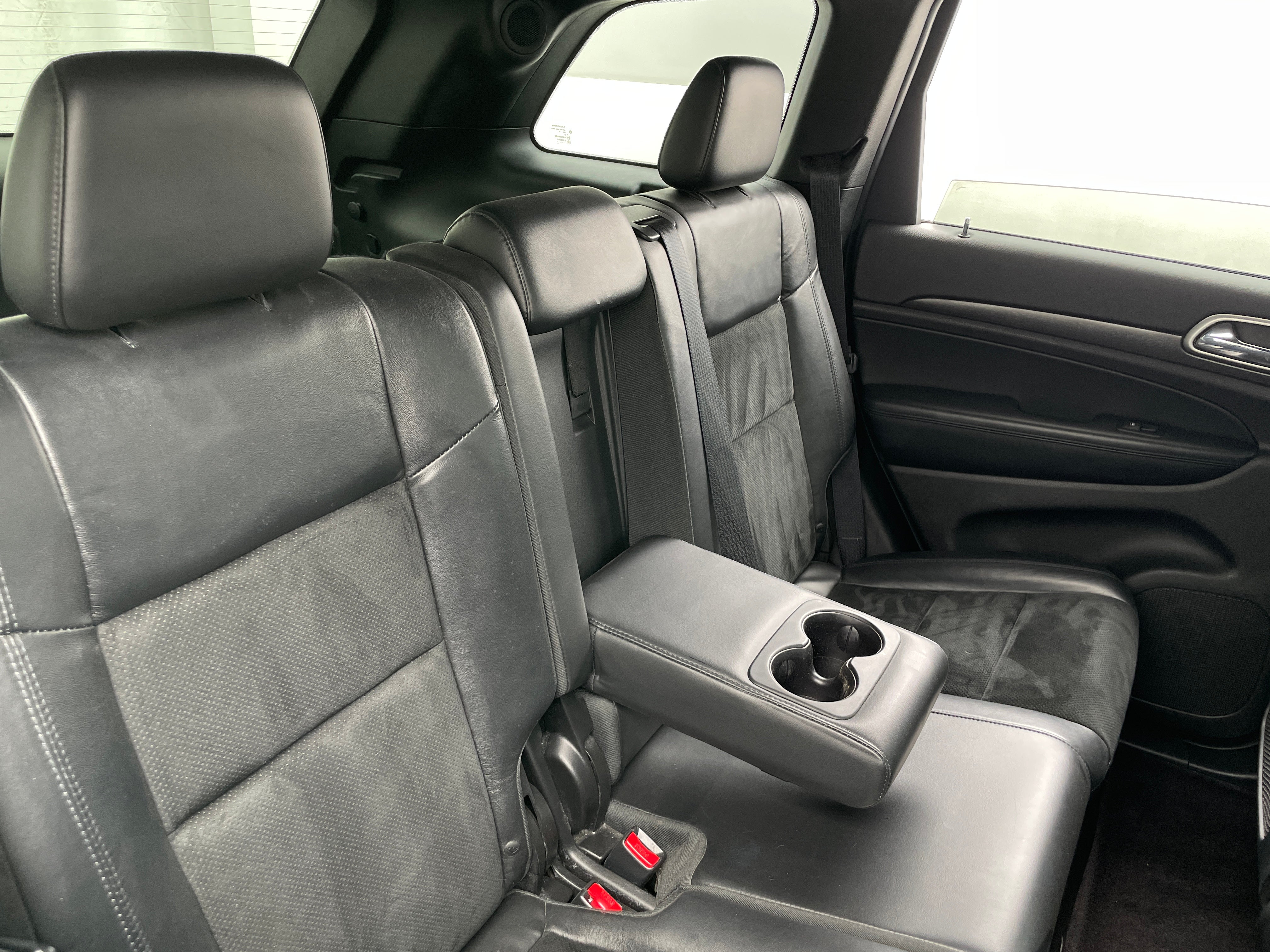 2017 Jeep Grand Cherokee Altitude 6