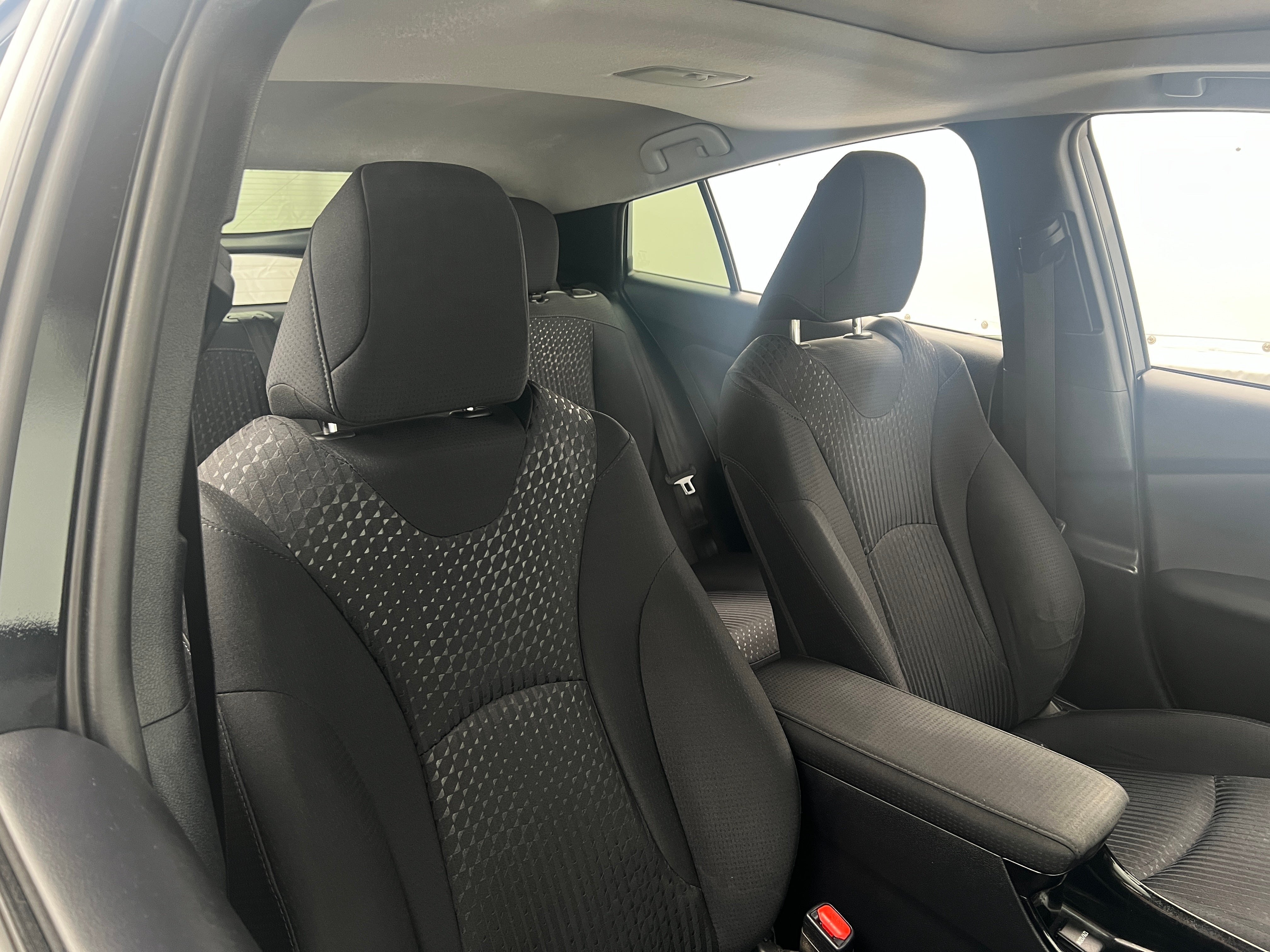 2018 Toyota Prius Three 2