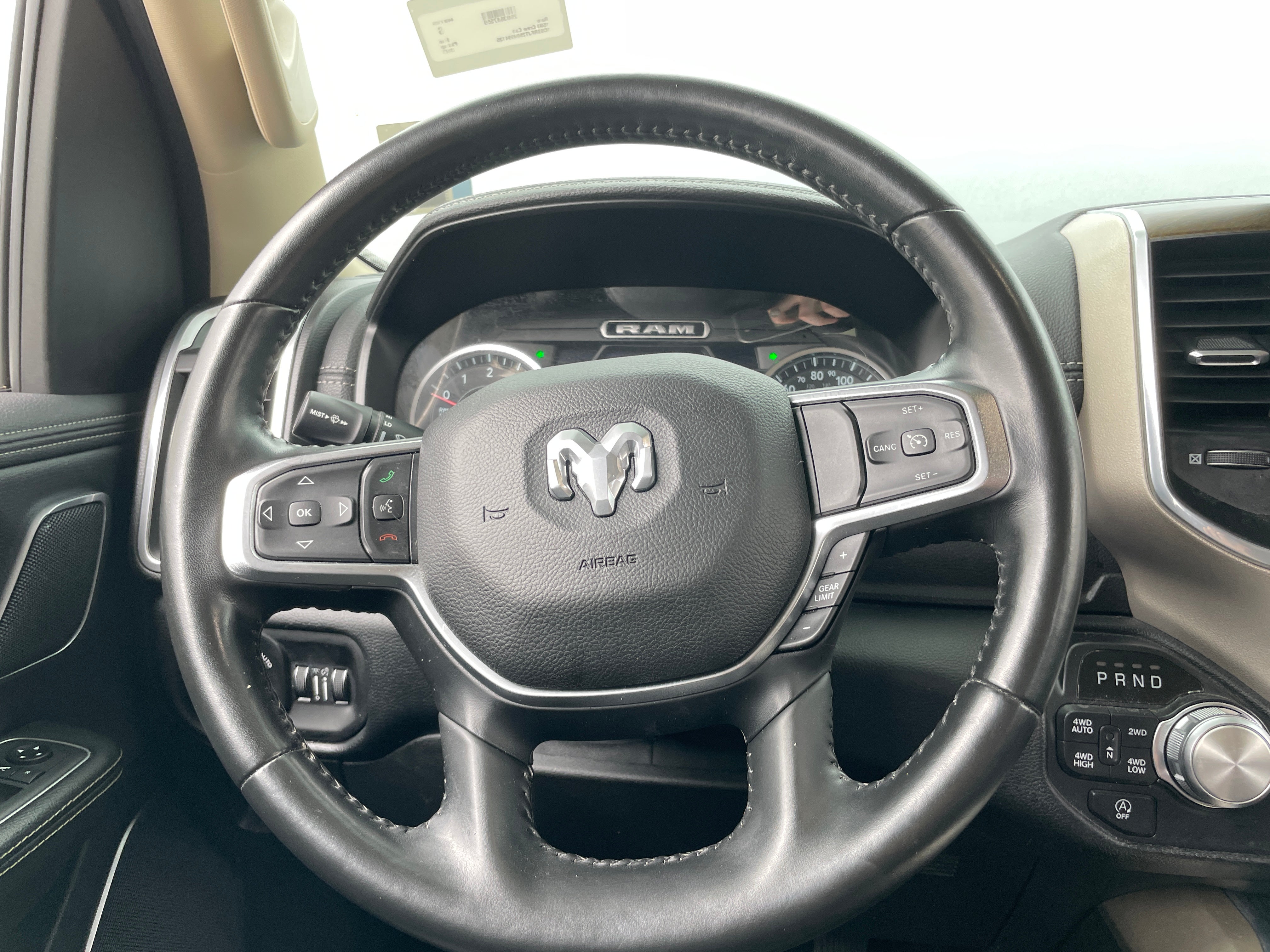 2021 RAM 1500 Laramie 4