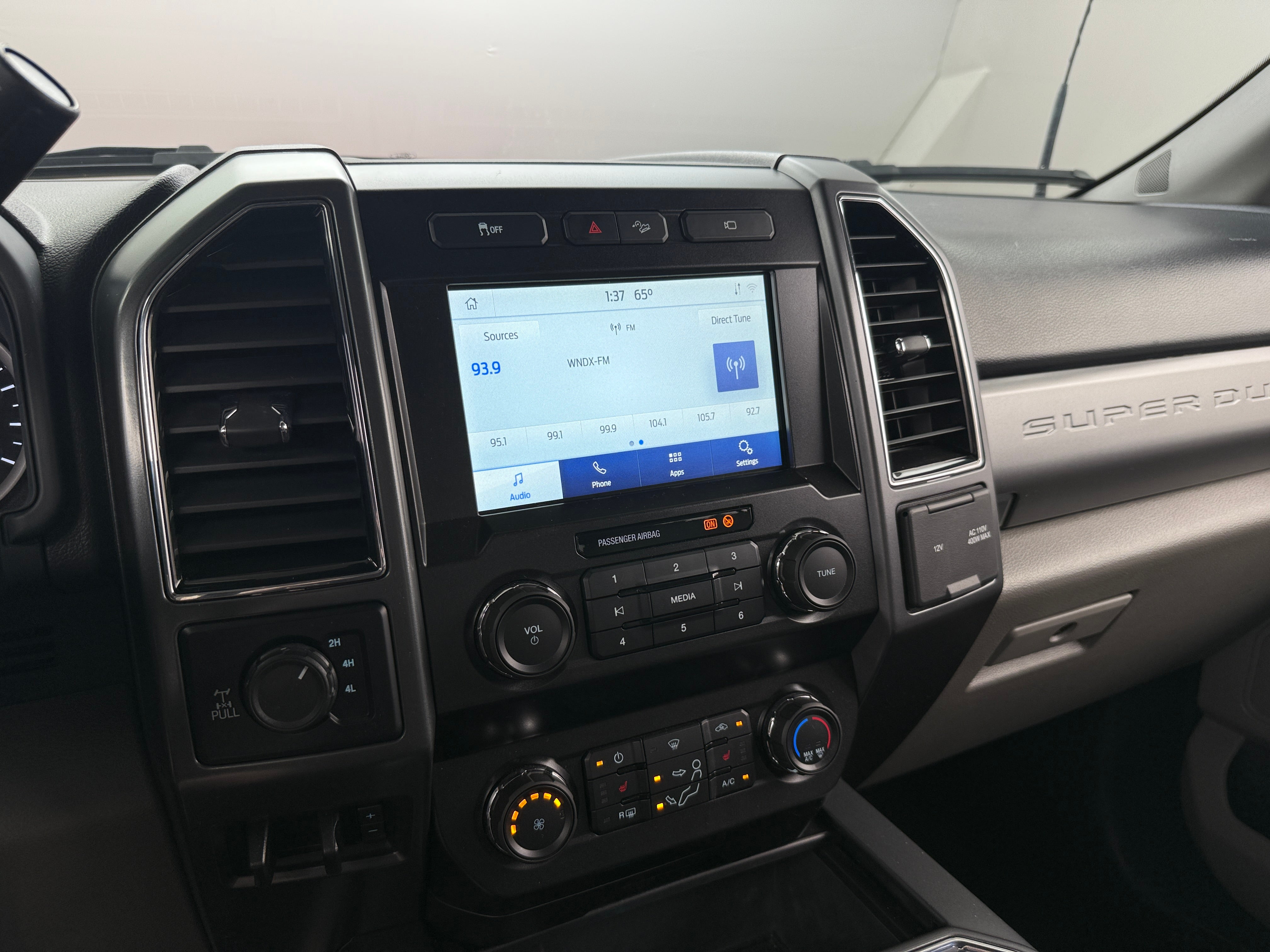 2022 Ford Econoline E-250 4