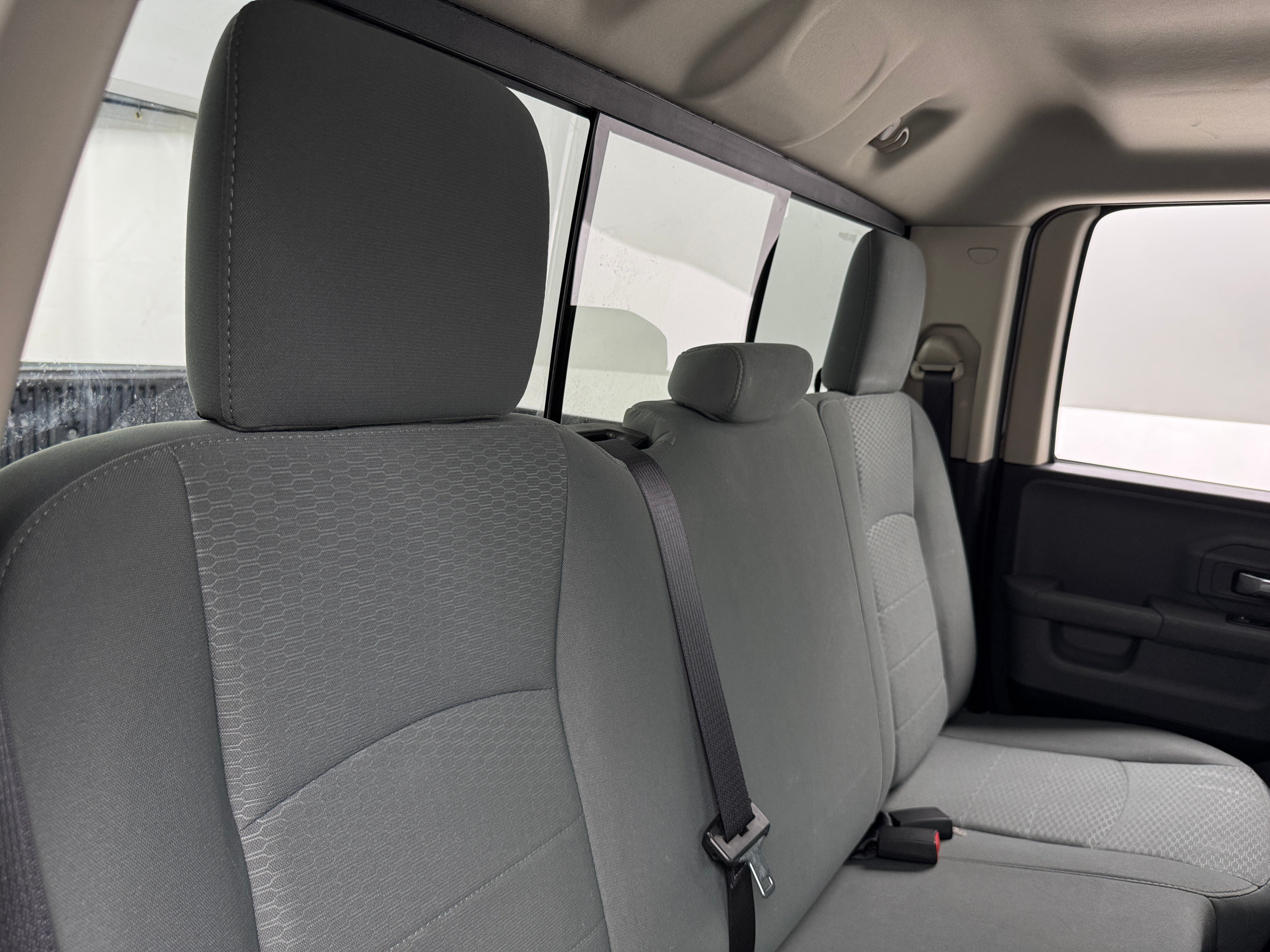 2016 RAM 1500 SLT 6