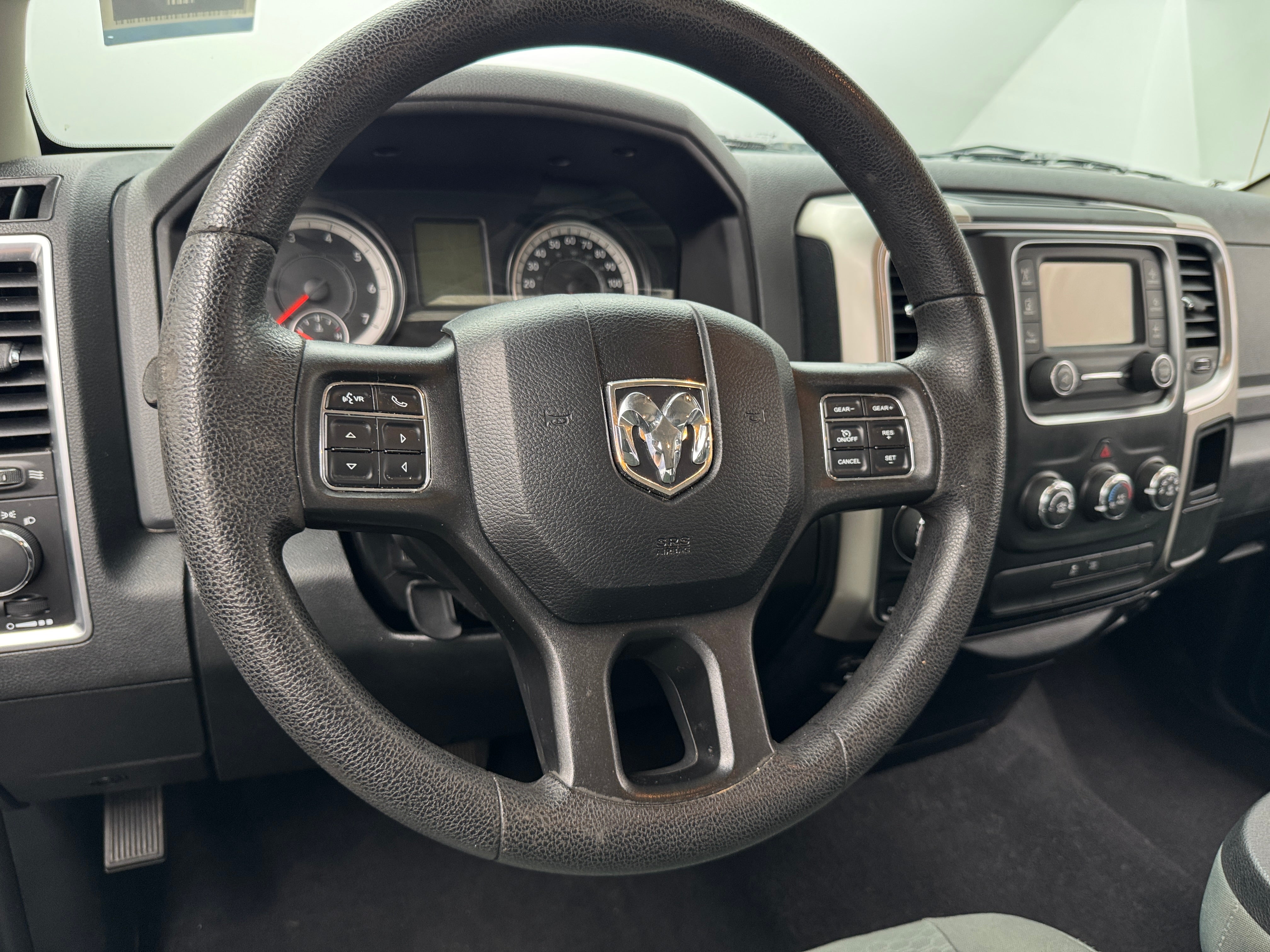 2016 RAM 1500 SLT 5