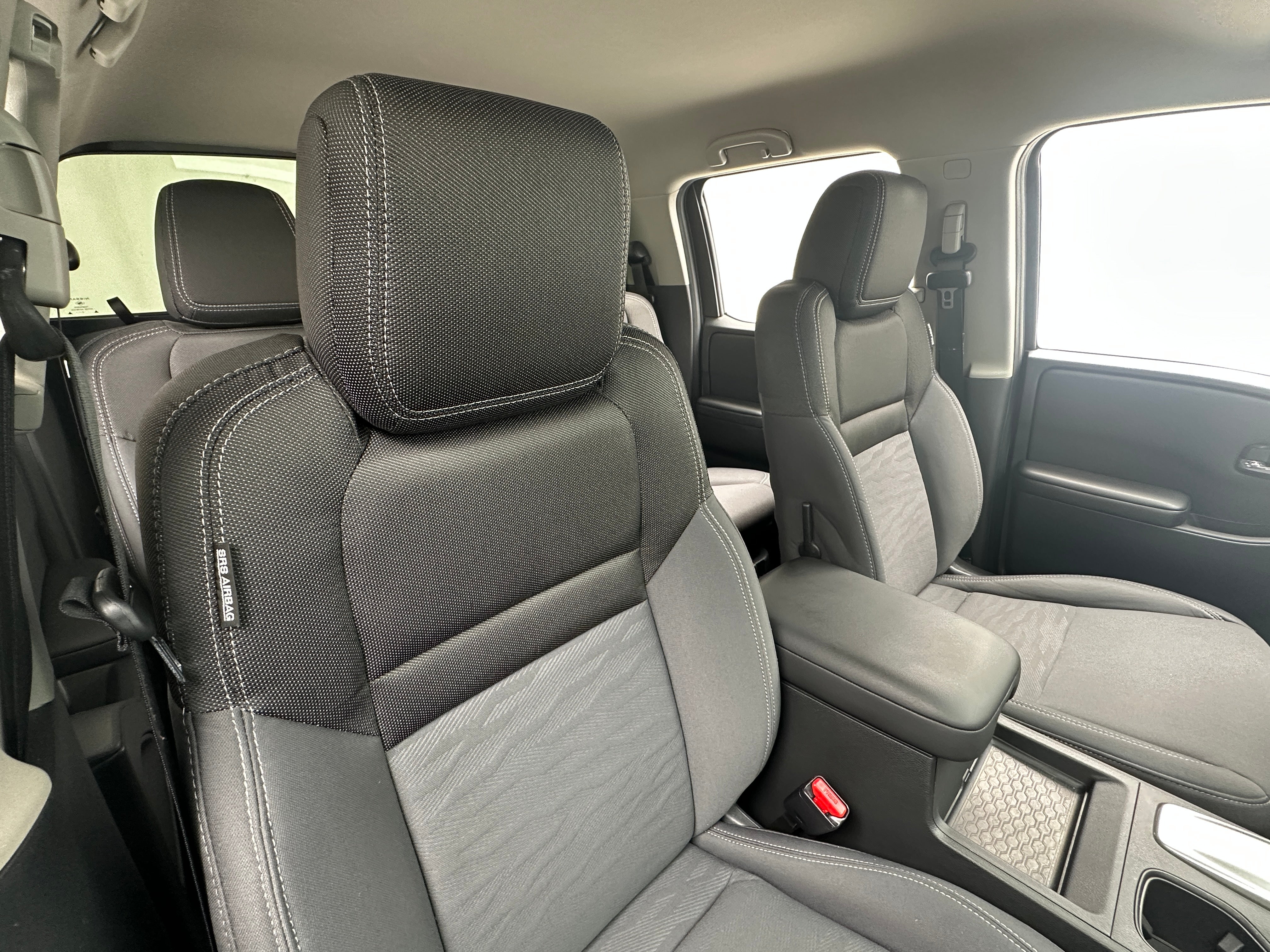 2024 Nissan Frontier SV 2