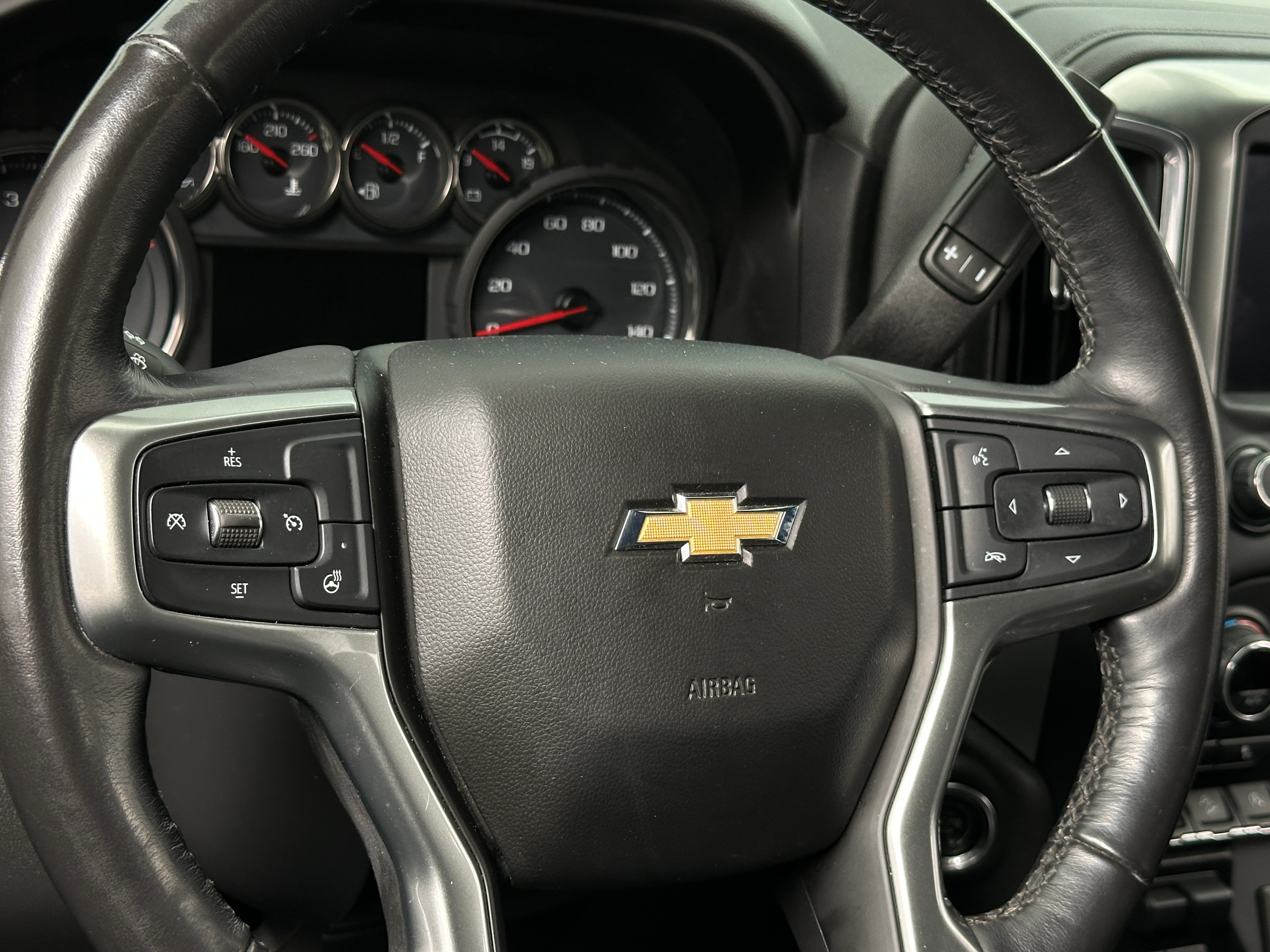 2020 Chevrolet Silverado 1500 LT 4